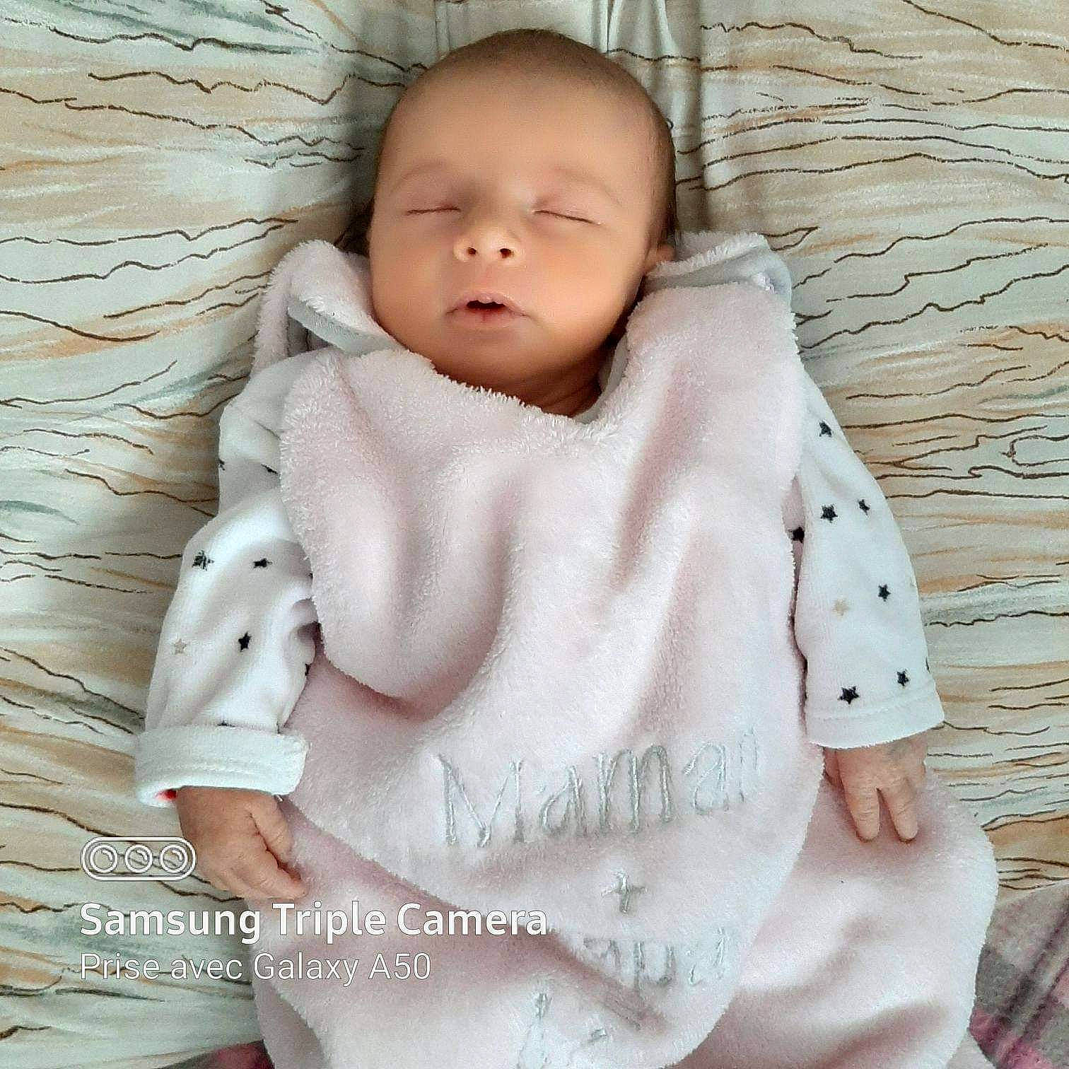 Giulia a rejoint le concours — aidez-le/la à gagner de superbes lots ! baby, cheek, child, child_model, fur, outerwear, person, skin, toddler