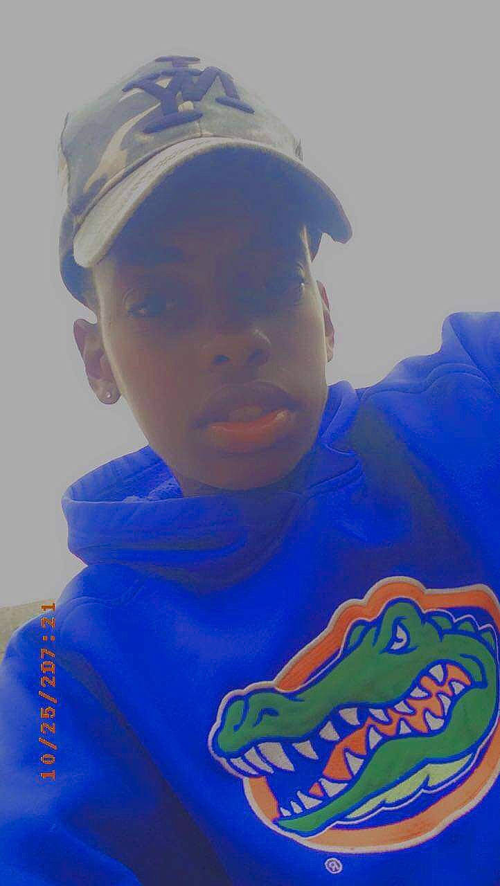 Keny participe au concours pour gagner de l'argent avec cette photo : art, blue, cool, electric_blue, forehead, fun, head, illustration, neck, person, t_shirt