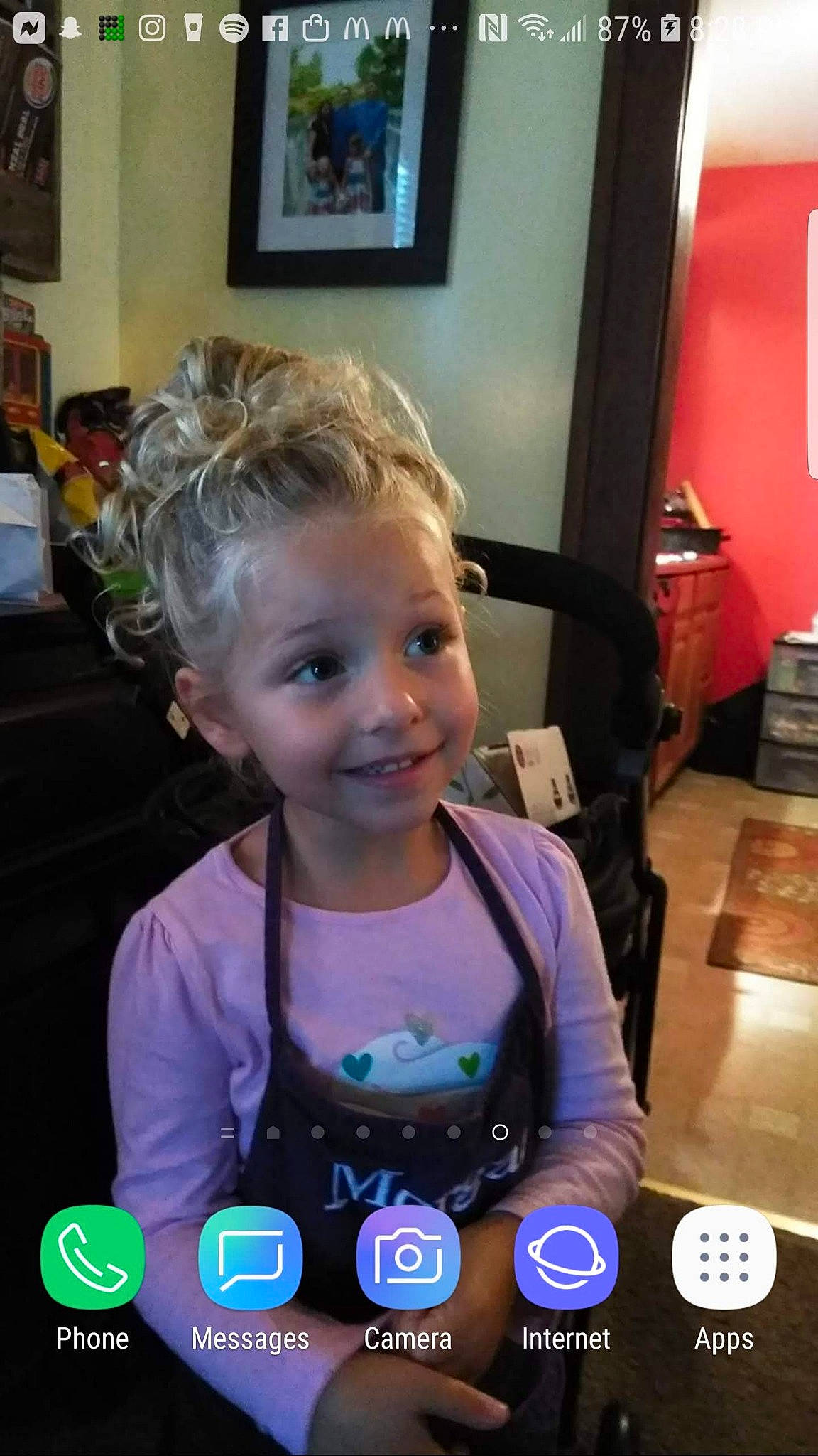 Luna is registered to the contest to win money with this photo: child, cool, fun, girl, hair, hairstyle, joy, person, photo_caption, product, smile, toddler