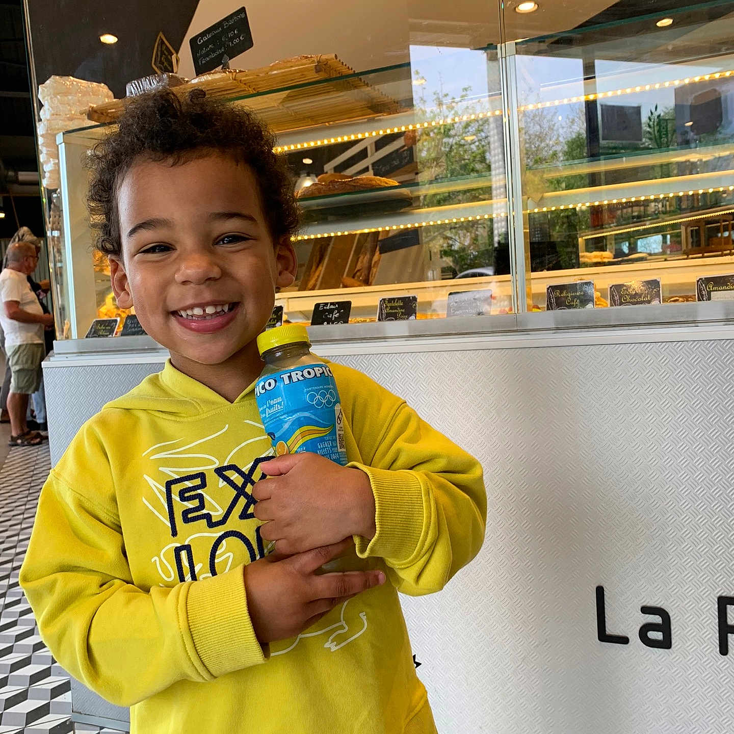 Tayron Alpha