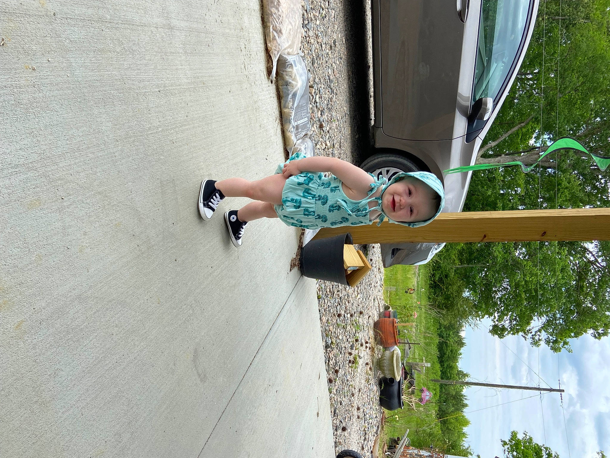 Georgia joined the competition — help win amazing prizes! adventure, concrete, fun, headwear, human_leg, joy, leisure, person, plant, recreation, sandal, sidewalk, sky, thigh, tree, vacation, visual_arts