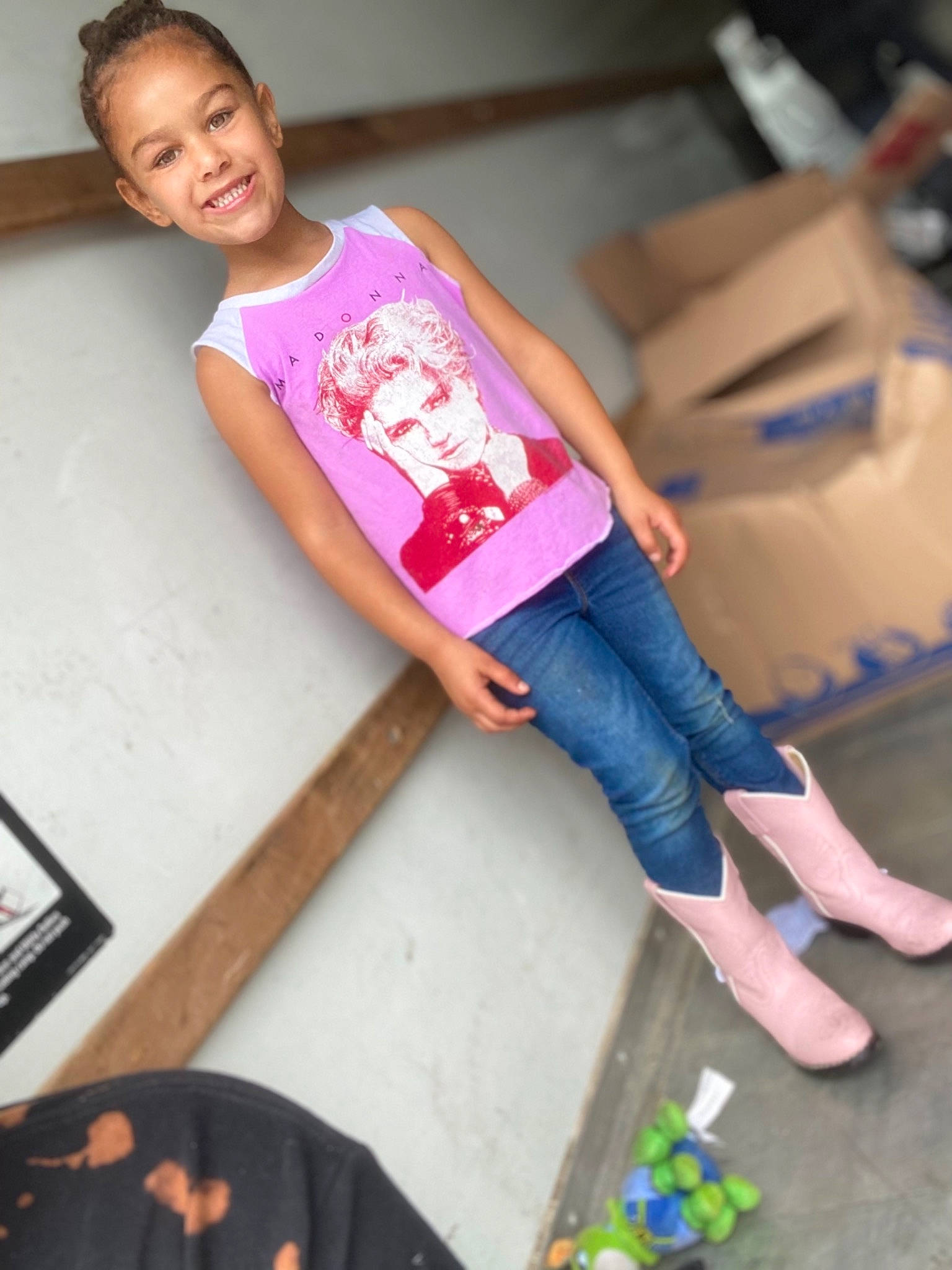 Riniyah joined the competition — help win amazing prizes! child, clothing, finger, floor, fun, happy, human_leg, jeans, joint, joy, leg, leisure, person, shorts, skin, sleeve, smile, sneakers, t_shirt, thigh