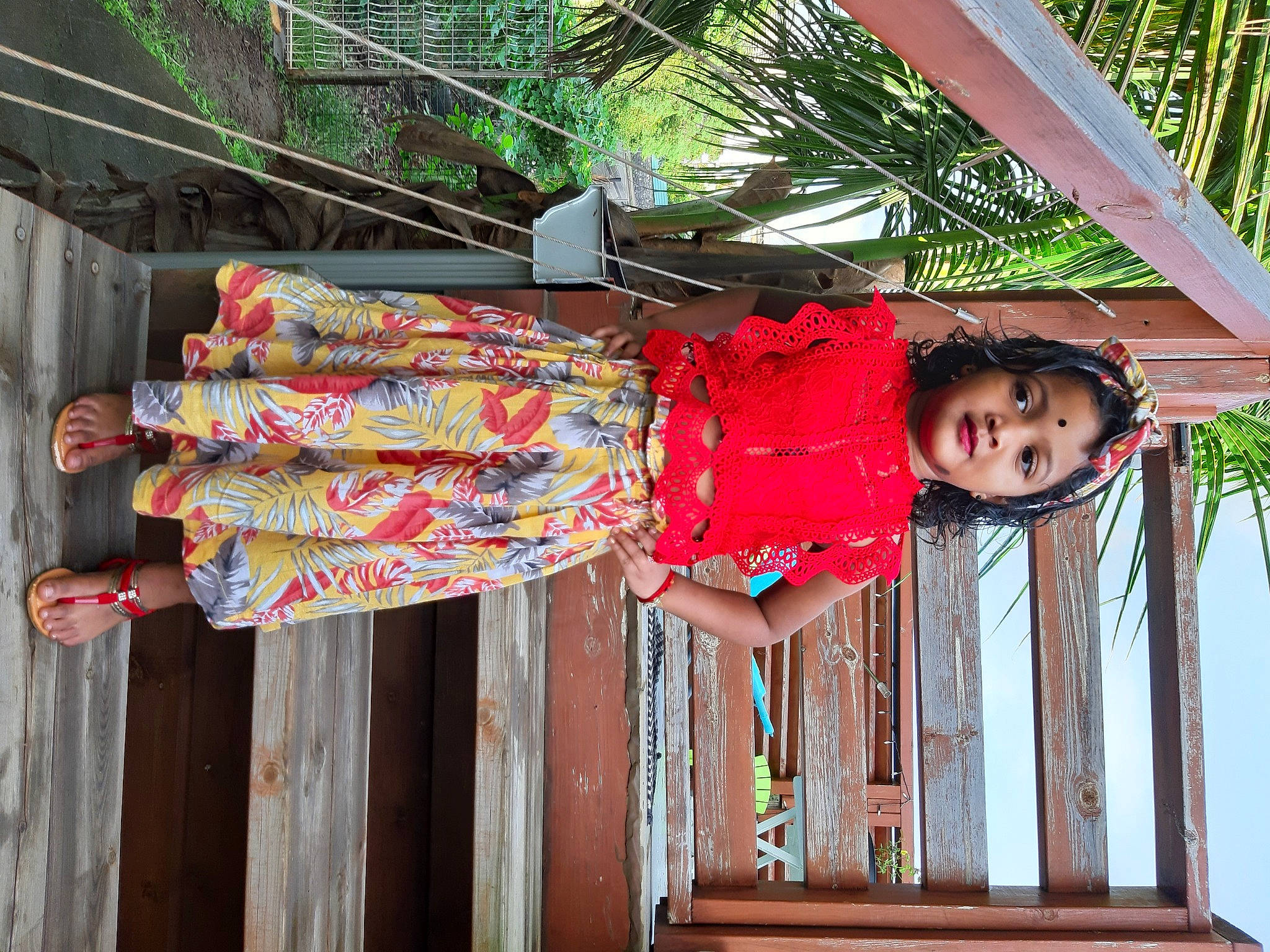 Kameswari participe au concours pour gagner de l'argent avec cette photo : fashion_design, fun, happy, leg, leisure, magenta, palm_tree, pattern, person, pink, plant, red, street_fashion, textile, thigh, tints_and_shades, toddler, tree, vacation, waist