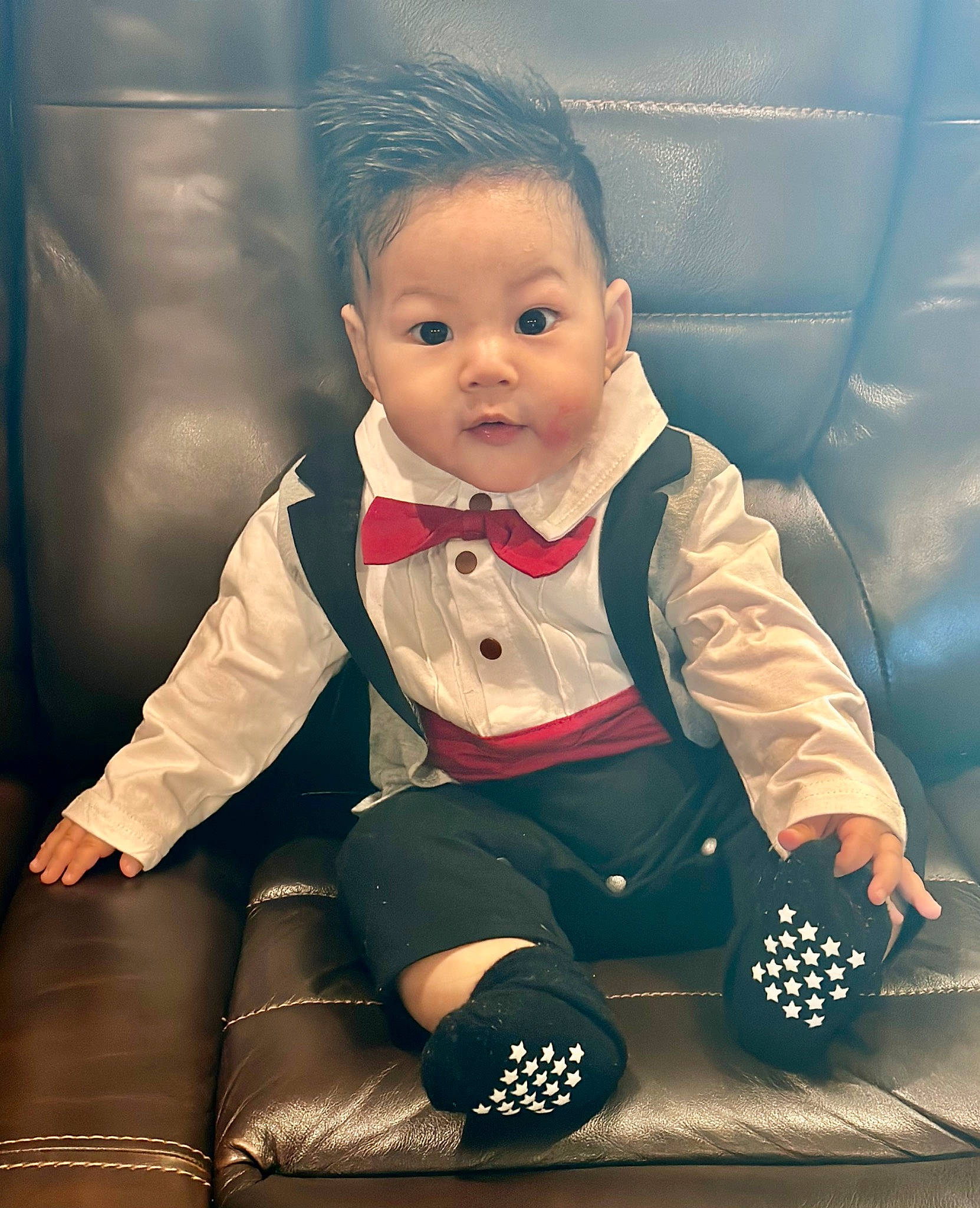 Jacobmang joined the competition — help win amazing prizes! baby, baby_toddler_clothing, child, cloud, cool, flash_photography, flooring, formal_wear, fun, happy, human_leg, jacket, nose, person, personal_protective_equipment, sitting, sleeve, smile, sportswear, t_shirt