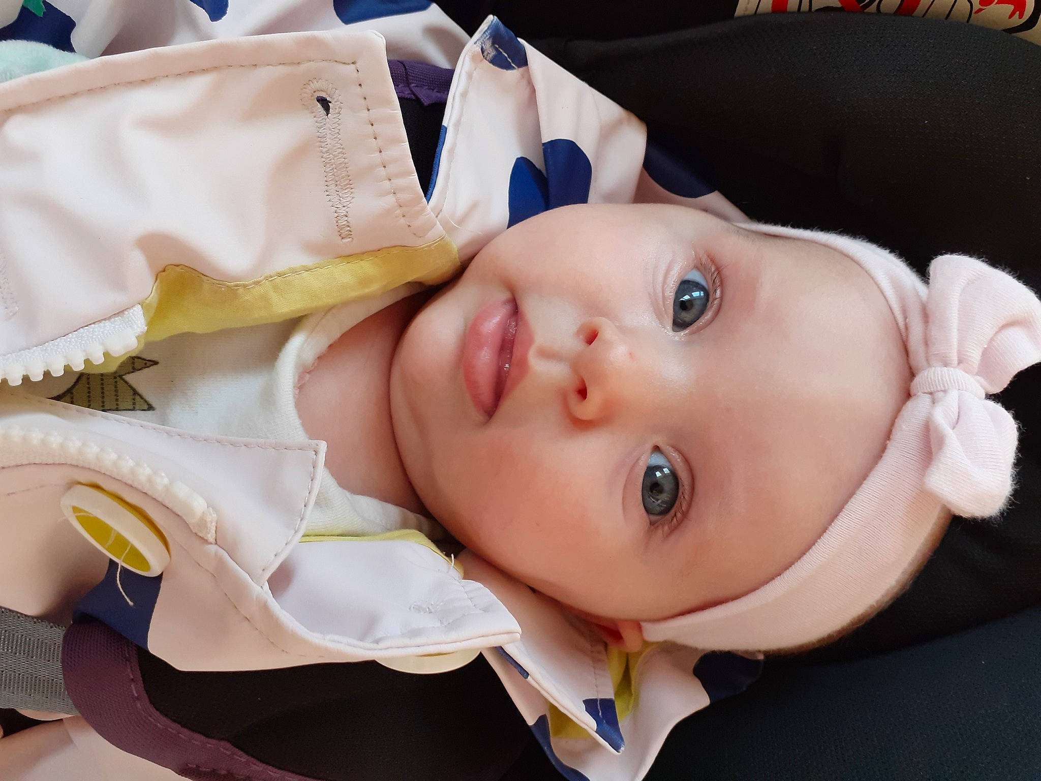 Elyana a rejoint le concours — aidez-le/la à gagner de superbes lots ! baby, baby_products, baby_toddler_clothing, cheek, child, eye, eyebrow, eyelash, fashion_accessory, happy, hat, head, headgear, headwear, iris, lip, nose, person, product, skin
