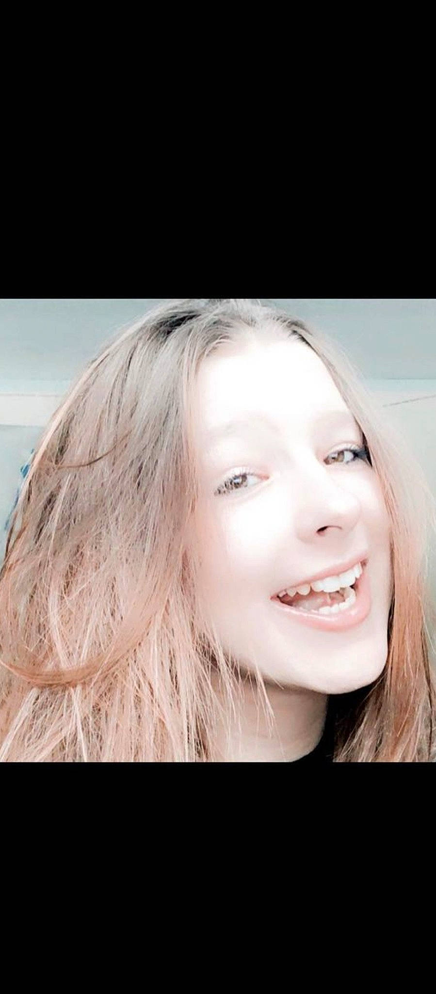 Haylee joined the competition — help win amazing prizes! brown_hair, cheek, eyelash, fashion_accessory, feathered_hair, flash_photography, grass, happy, jaw, joy, layered_hair, lip, liver, long_hair, makeover, nose, person, selfie, smile, step_cutting