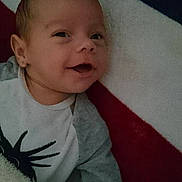 Lucas participe au concours pour gagner de l'argent avec cette photo :