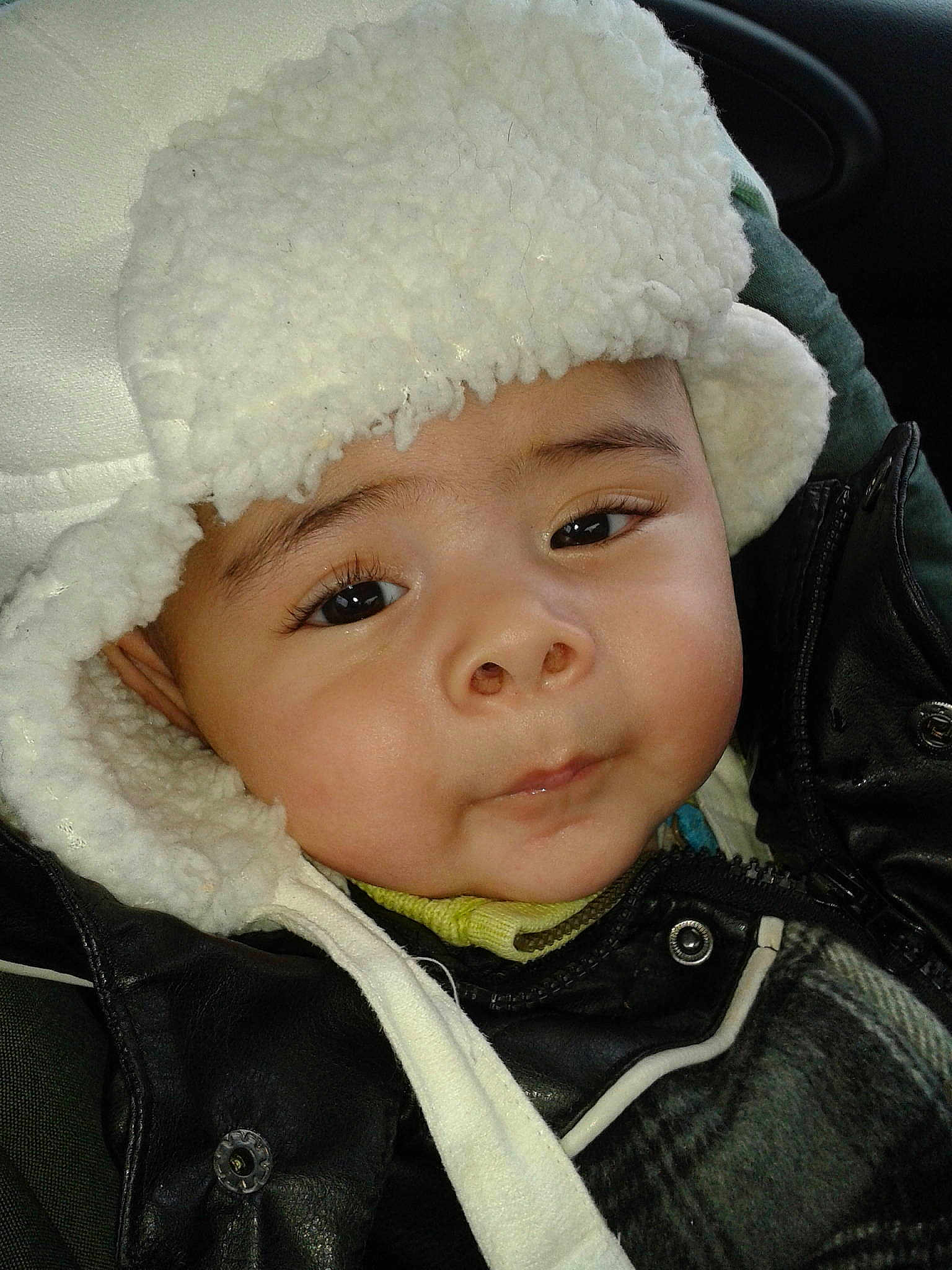 Djovany participe au concours pour gagner de l'argent avec cette photo :