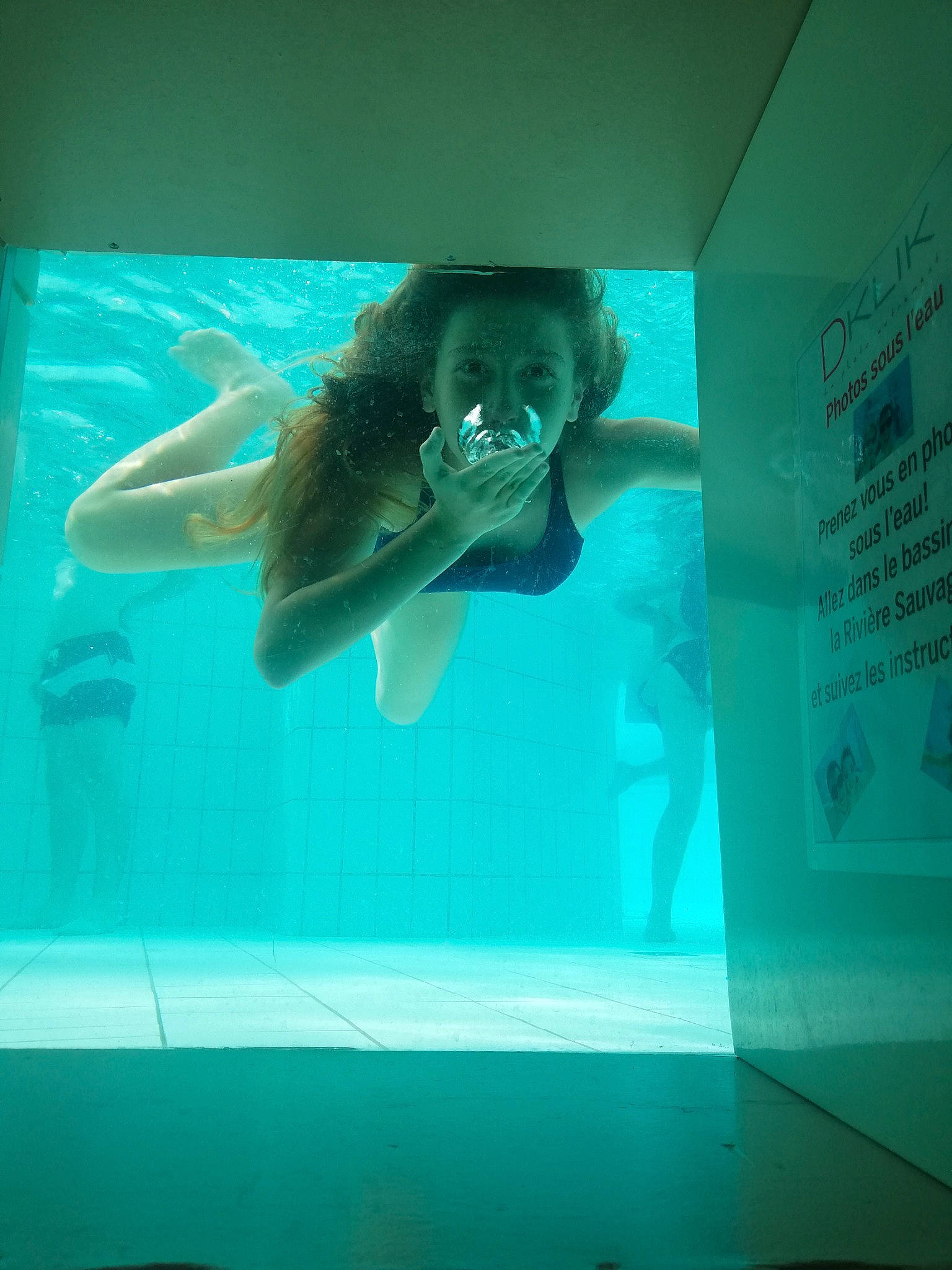 Lyne a rejoint le concours — aidez-le/la à gagner de superbes lots ! jaw, organism, person, underwater