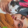 Bedo a rejoint le concours — aidez-le/la à gagner de superbes lots ! cat, person, face, hand, pillow, blanket, fur, animal, pet, closeup, snuggle, cozy, indoor, portrait, eyelashes, whiskers, young_woman, relaxation, colorful_background, text_overlay