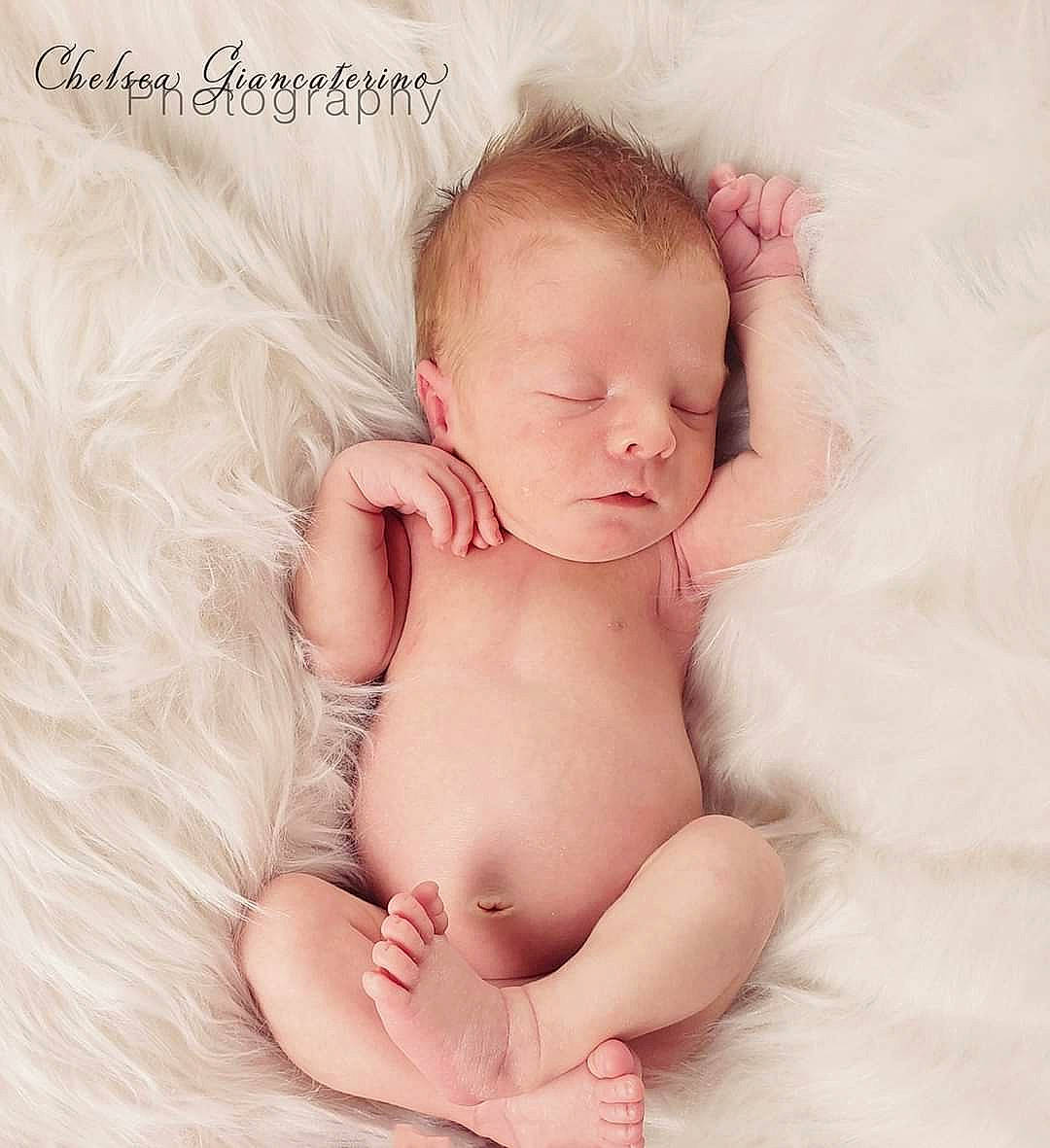 Finn is registered to the contest to win money with this photo: arm, baby, baby_sleeping, beauty, cheek, child, eye, face, hand, head, human, lip, nose, person, photograph, photography, pink, product, skin, stomach