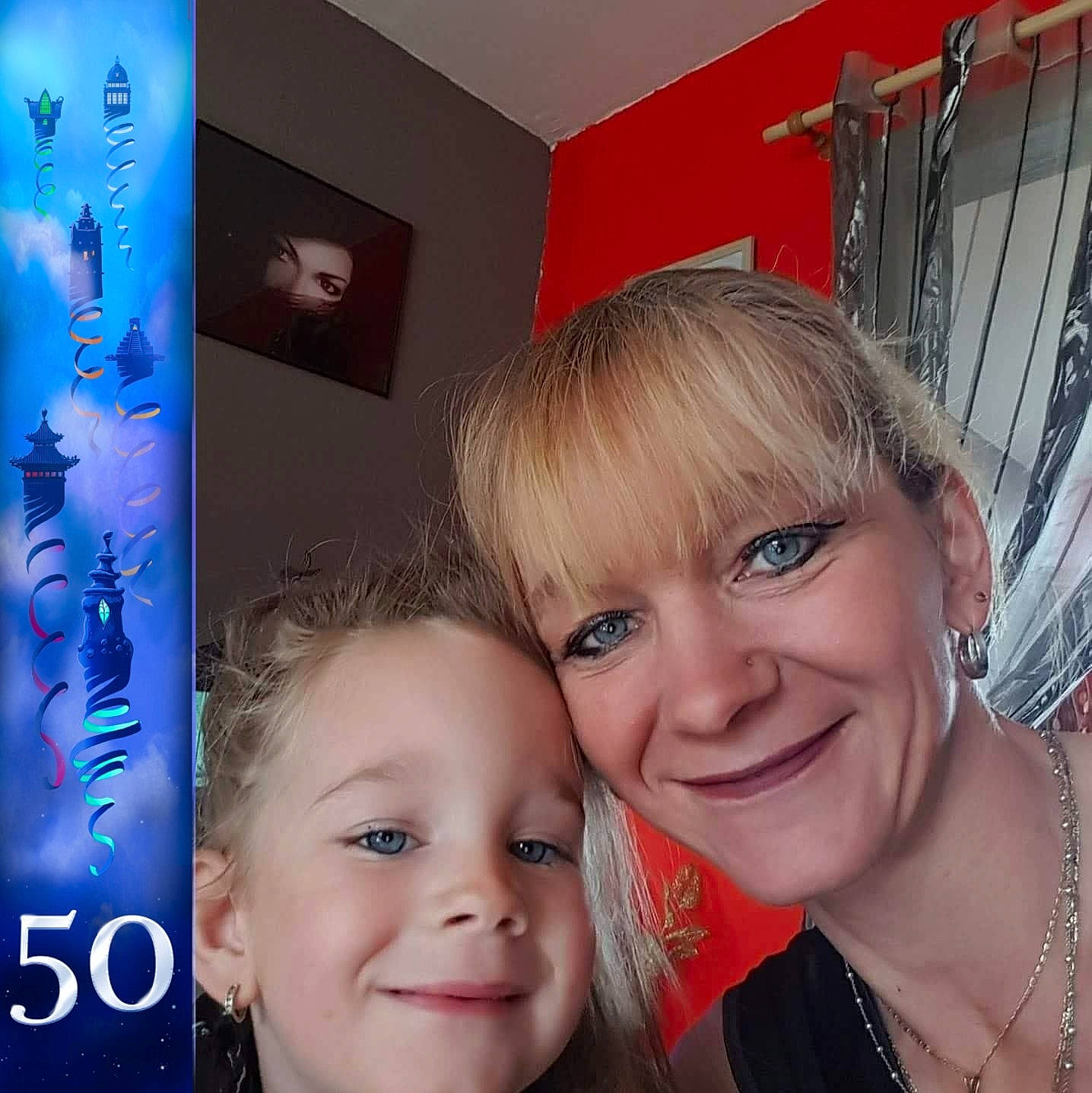 Oceane a rejoint le concours — aidez-le/la à gagner de superbes lots ! blond, child, chin, eye, face, facial_expression, fun, hair, happy, head, iris, joy, lip, mother, nose, people, person, photography, selfie, sky