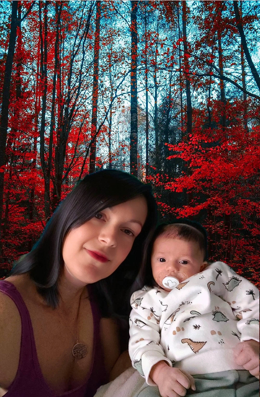 Valérian participe au concours pour gagner de l'argent avec cette photo : baby, beauty, black, botany, eye, face, flash_photography, fun, grass, happy, head, joy, leaf, nature, people_in_nature, person, photograph, plant, red, sky