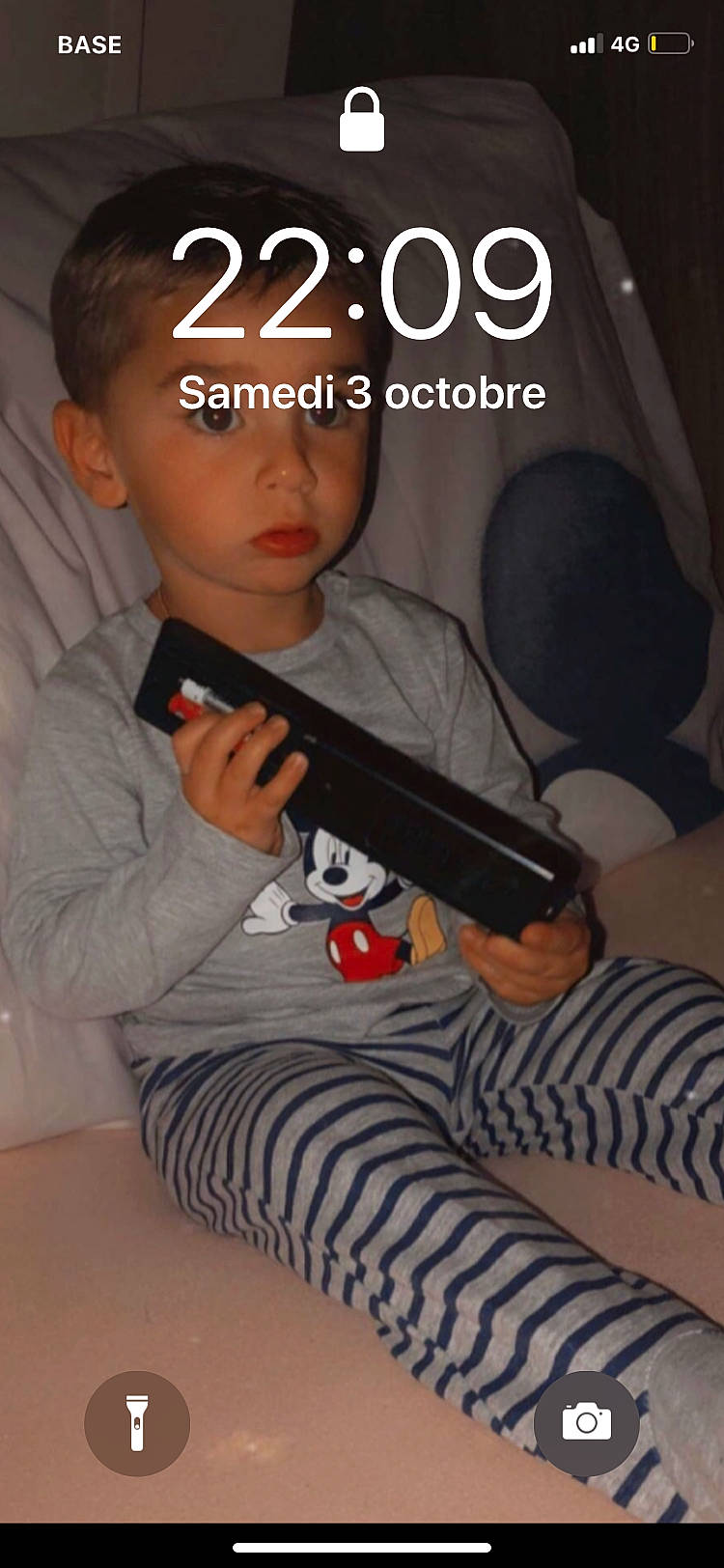 Connor a rejoint le concours — aidez-le/la à gagner de superbes lots ! airsoft_gun, gun, person, photo_caption, photography, play, recreation, shooting, shooting_sport, trigger