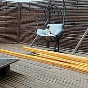 Hermione participe au concours pour gagner de l'argent avec cette photo : animal, backyard, calico_cat, calm, cat, cushion, daytime, empty_space, furniture, hanging_chair, home, outdoor, pet, quiet, relaxation, resting, string_lights, wooden_deck, wooden_fence, wooden_planks