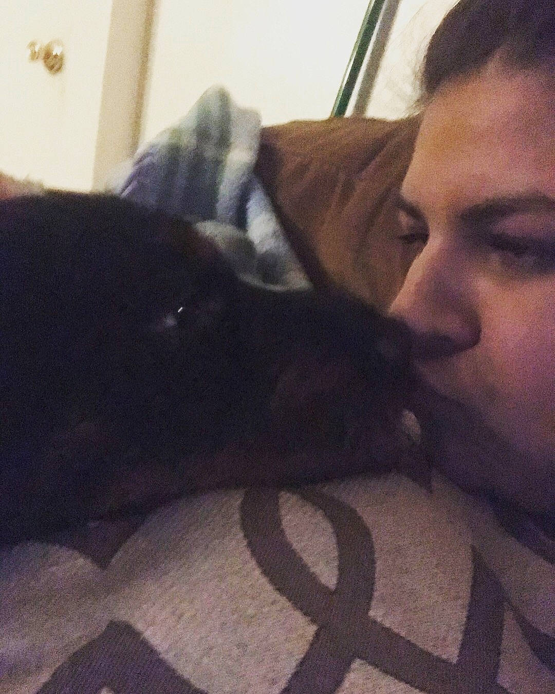 Axel is registered to the contest to win money with this photo: carnivore, cloud, comfort, dog, dog_breed, ear, eye, felidae, gesture, hair, hairstyle, head, interaction, jaw, mammal, mouth, muscle, neck, nose, shoulder