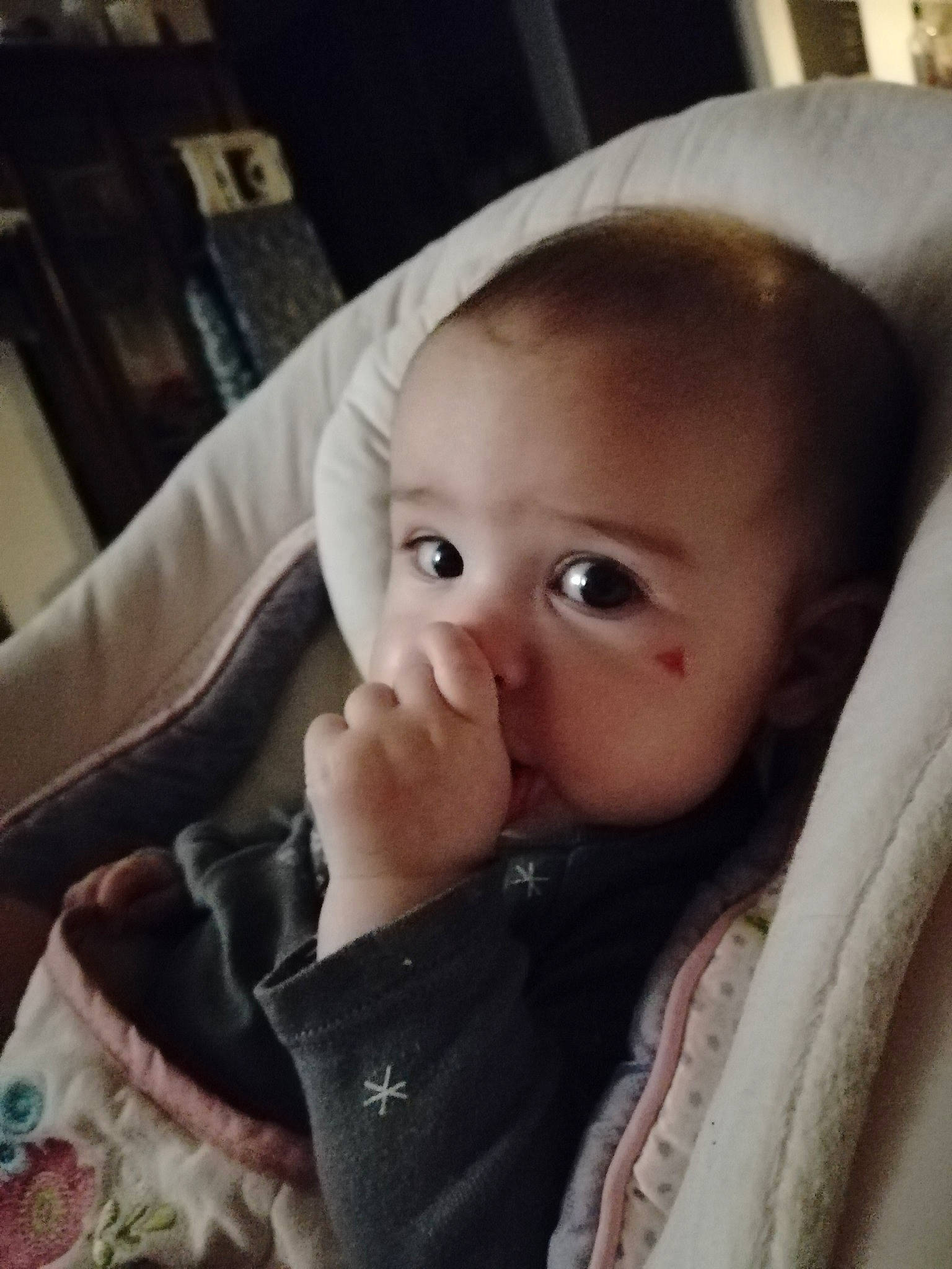 Stella participe au concours pour gagner de l'argent avec cette photo : baby, baby_toddler_clothing, cheek, cloud, comfort, ear, electronic_device, eyebrow, eyelash, happy, iris, linens, lip, mouth, nail, nose, person, skin, sleeve, thumb