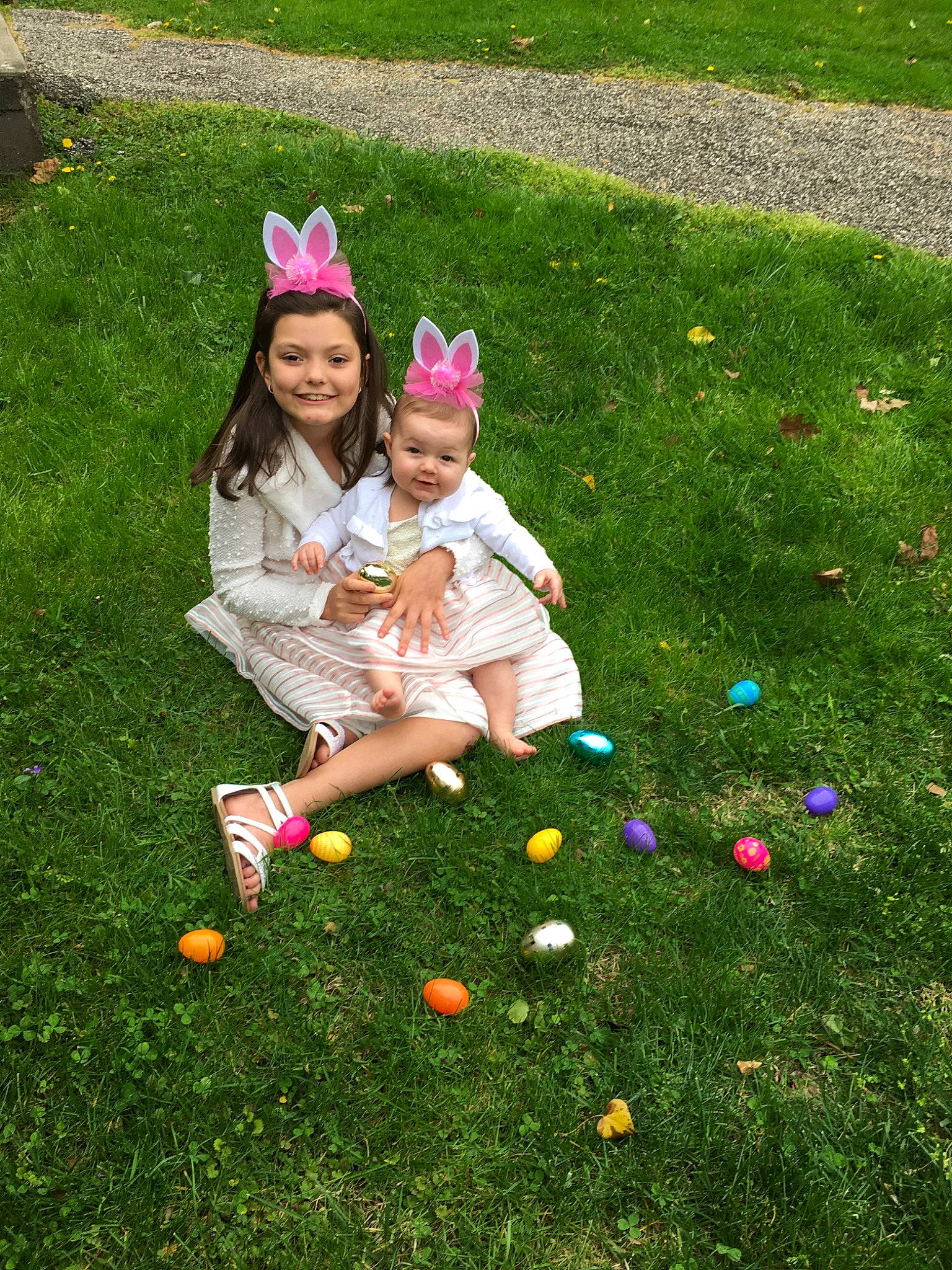 Araya is registered to the contest to win money with this photo: child, easter, easter_egg, flower, fun, games, garden, grass, grass_family, holiday, joy, lawn, lawn_game, leaf, meadow, person, plant, play, recreation, spring