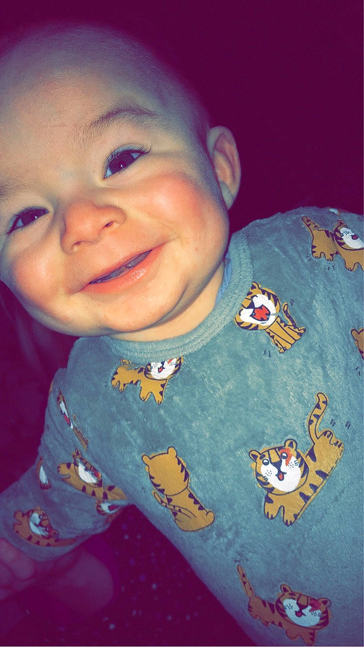 Sohan a rejoint le concours — aidez-le/la à gagner de superbes lots ! baby_toddler_clothing, cheek, chin, eye, eyebrow, face, facial_expression, forehead, happy, head, human_body, lip, mouth, neck, nose, organ, outerwear, person, skin, sleeve