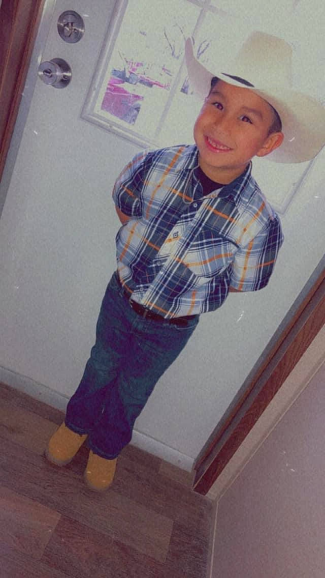 Zadrian joined the competition — help win amazing prizes! cap, denim, elbow, eyewear, floor, flooring, happy, headwear, jeans, joy, knee, pattern, person, plaid, selfie, shoulder, sleeve, smile, standing, t_shirt