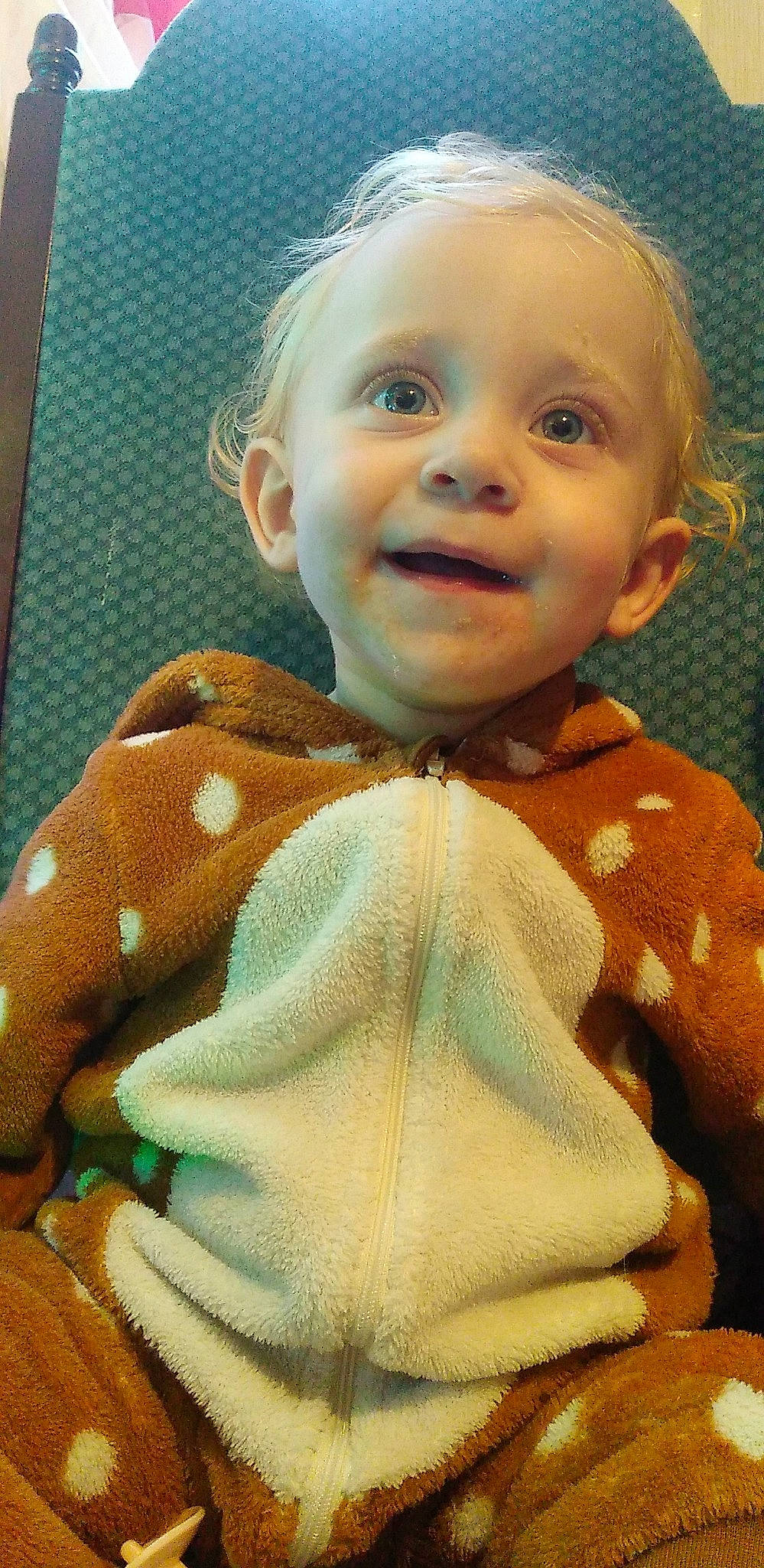 Chloé participe au concours pour gagner de l'argent avec cette photo : art, cheek, chin, doll, eye, eyebrow, face, forehead, headgear, iris, lip, nose, outerwear, pattern, person, skin, smile, textile, toy, vintage_clothing