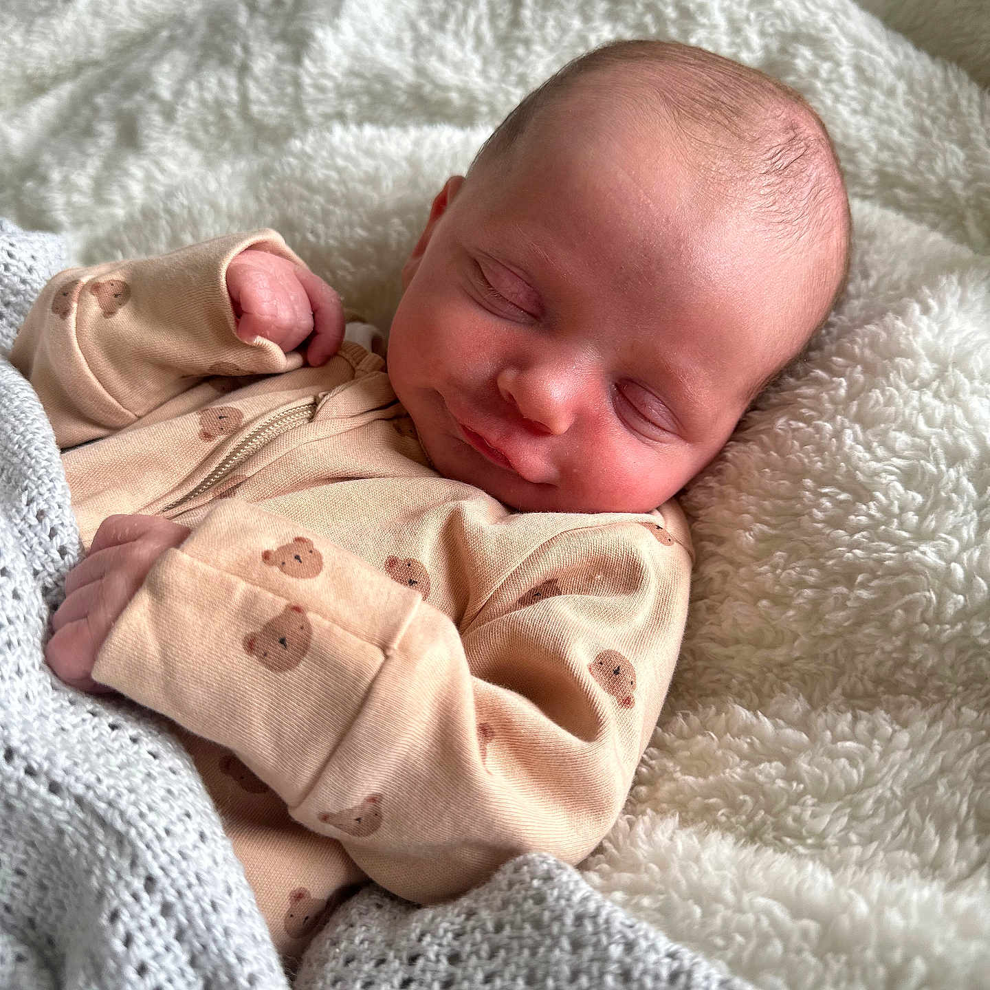 Naylor-Presley is registered to the contest to win money with this photo: baby, bed, bedroom, blanket, bodypart, face, finger, furniture, hand, happy, head, homedecor, indoors, newborn, person, photography, portrait, quilt, sleeping, smile