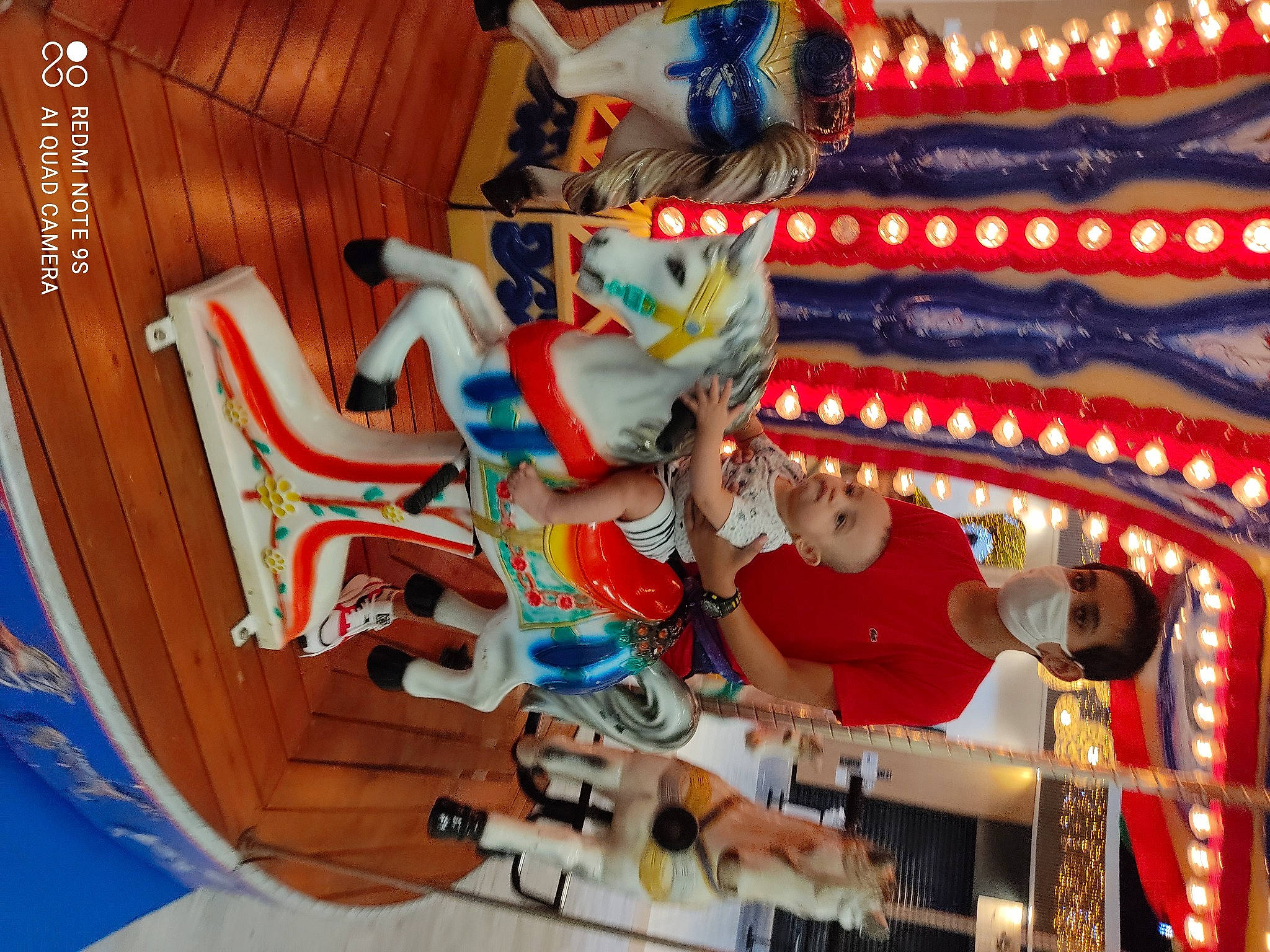 Adem participe au concours pour gagner de l'argent avec cette photo : brass, ceremony, festival, person, place_of_worship, ritual, temple, tradition