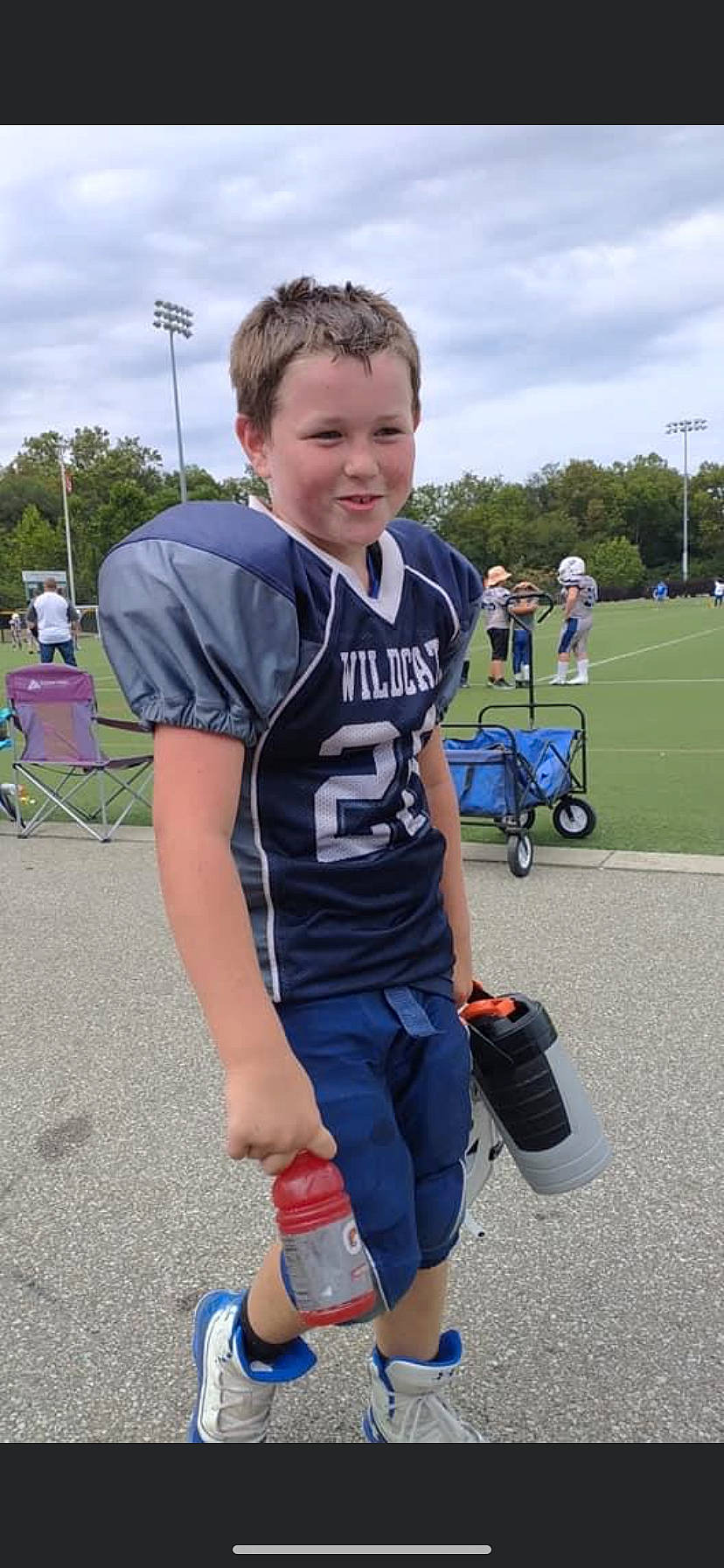 Camdyn is registered to the contest to win money with this photo: asphalt, cloud, competition_event, cycling, cycling_shorts, electric_blue, eyewear, jersey, joy, leisure, luggage_and_bags, person, personal_protective_equipment, player, recreation, shorts, sky, sleeve, sports, sportswear