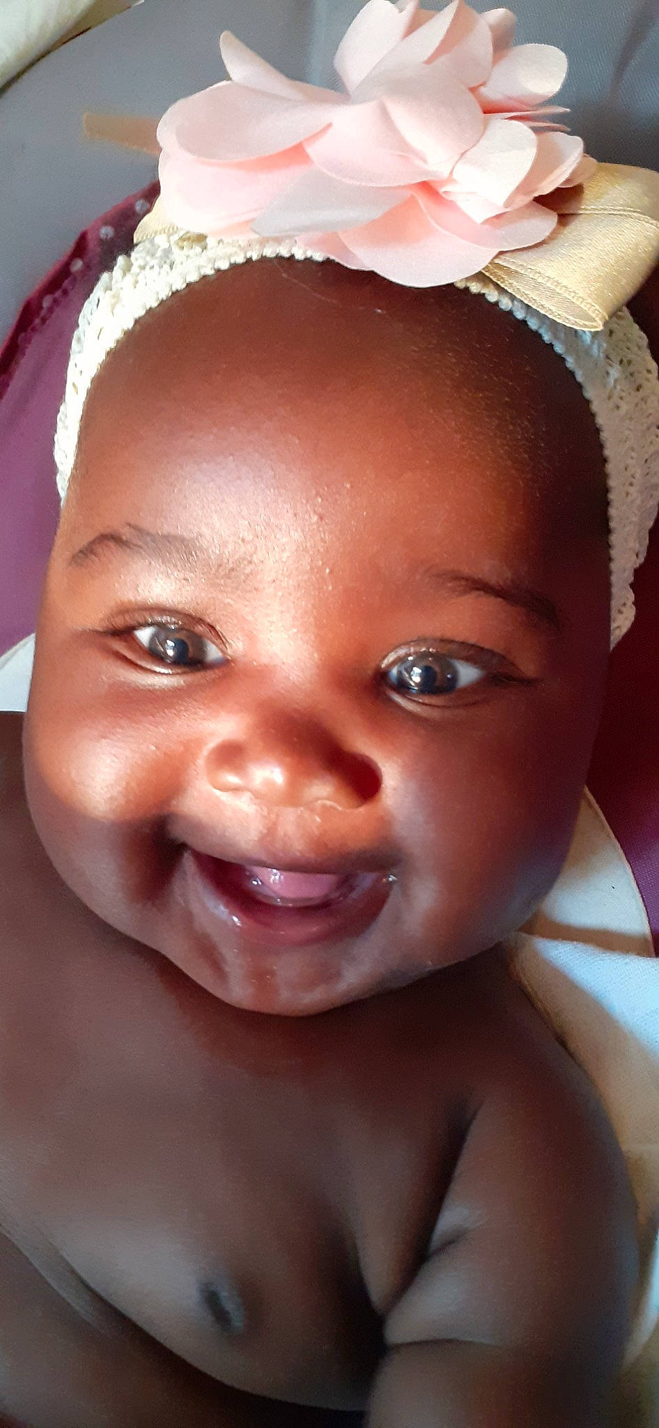 Keyla participe au concours pour gagner de l'argent avec cette photo : baby, cheek, child, chin, close_up, ear, eye, eyebrow, eyelash, face, facial_expression, forehead, happy, head, lip, mouth, nose, person, skin, smile