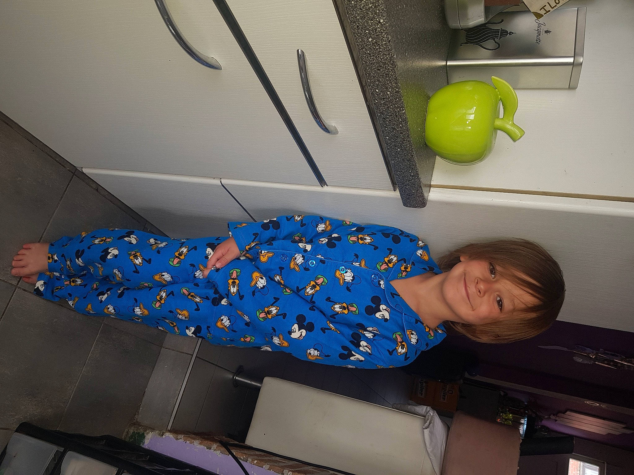 Ethan a rejoint le concours — aidez-le/la à gagner de superbes lots ! joy, person