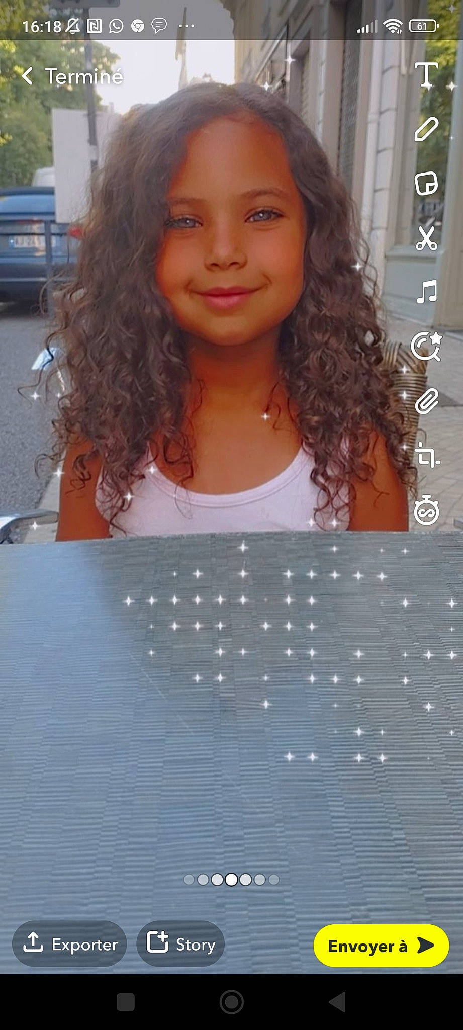 Layana participe au concours pour gagner de l'argent avec cette photo : beauty, black_hair, cool, eyebrow, eyelash, face, fashion, flooring, hair, happy, human, iris, joy, layered_hair, lip, long_hair, material_property, organ, pattern, person