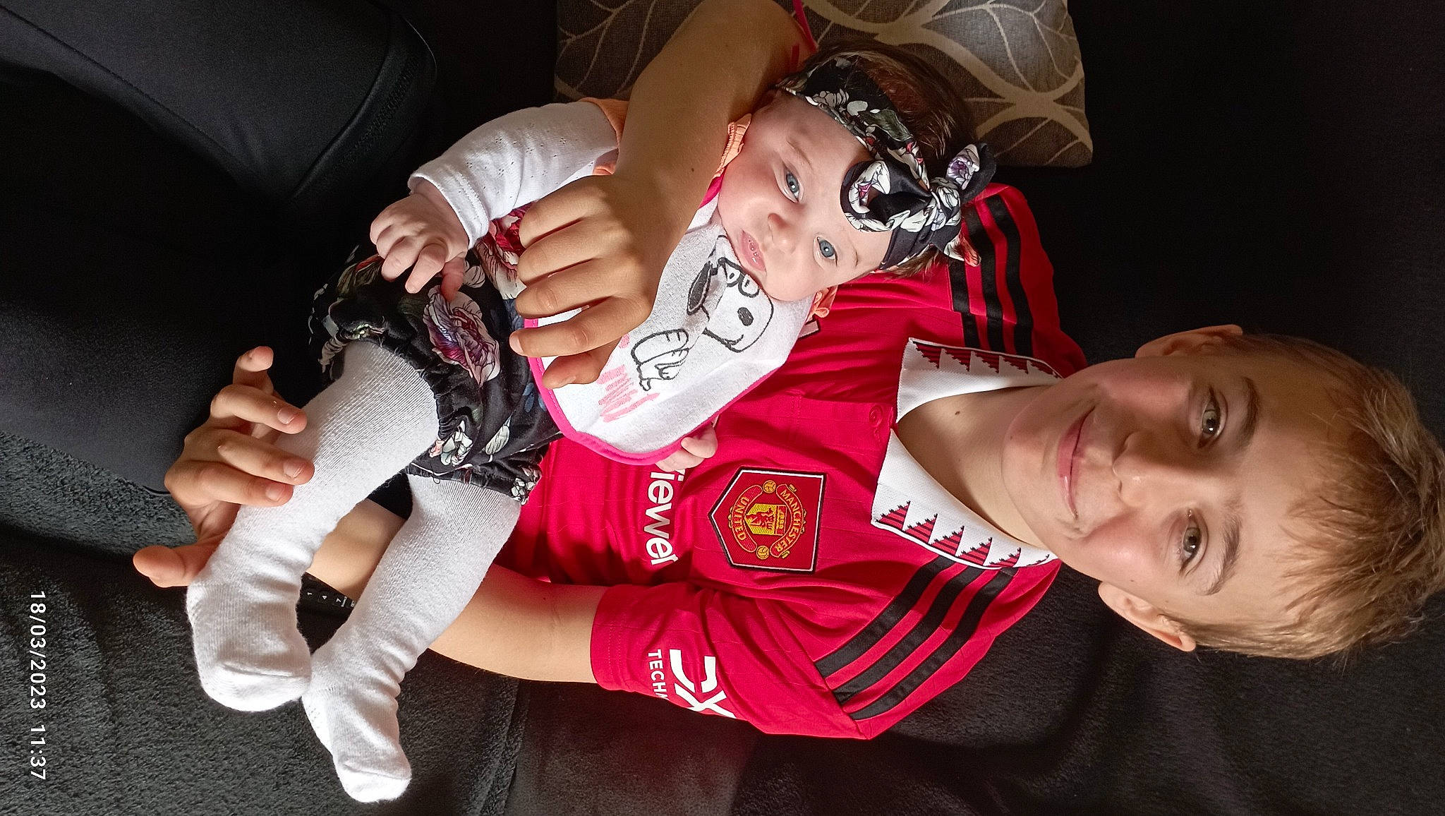 Noah a rejoint le concours — aidez-le/la à gagner de superbes lots ! carmine, child, cool, elbow, event, eyewear, fashion_accessory, flash_photography, fun, headwear, human_leg, joy, mouth, nail, person, personal_protective_equipment, sleeve, smile, sports_gear, sportswear