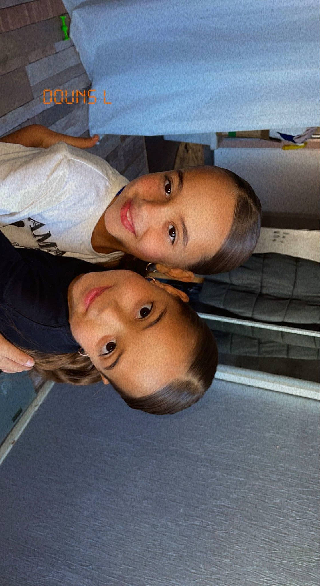 Naissa Et Selwa participe au concours pour gagner de l'argent avec cette photo : abdomen, chest, child, eyewear, fun, glasses, happy, hat, jaw, joy, person, smile, sunglasses, tree, wood