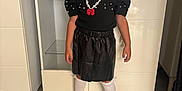 Kataleïa a rejoint le concours — aidez-le/la à gagner de superbes lots ! child, girl, standing, black_clothing, pearl_necklace, bows, hair, pout, white_socks, white_shoes, floor, indoor, cabinet, furniture, fashion, portrait, cute, confident, home, style