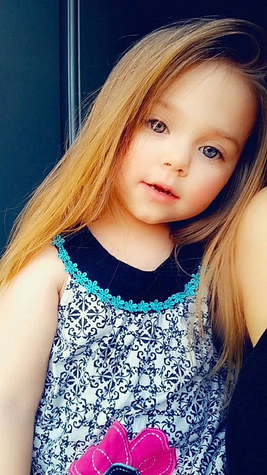 Arabella is registered to the contest to win money with this photo: beauty, blond, cheek, child, child_model, cool, dress, eye, eyebrow, face, hair, hairstyle, lip, long_hair, nose, person, photography, selfie, skin, smile