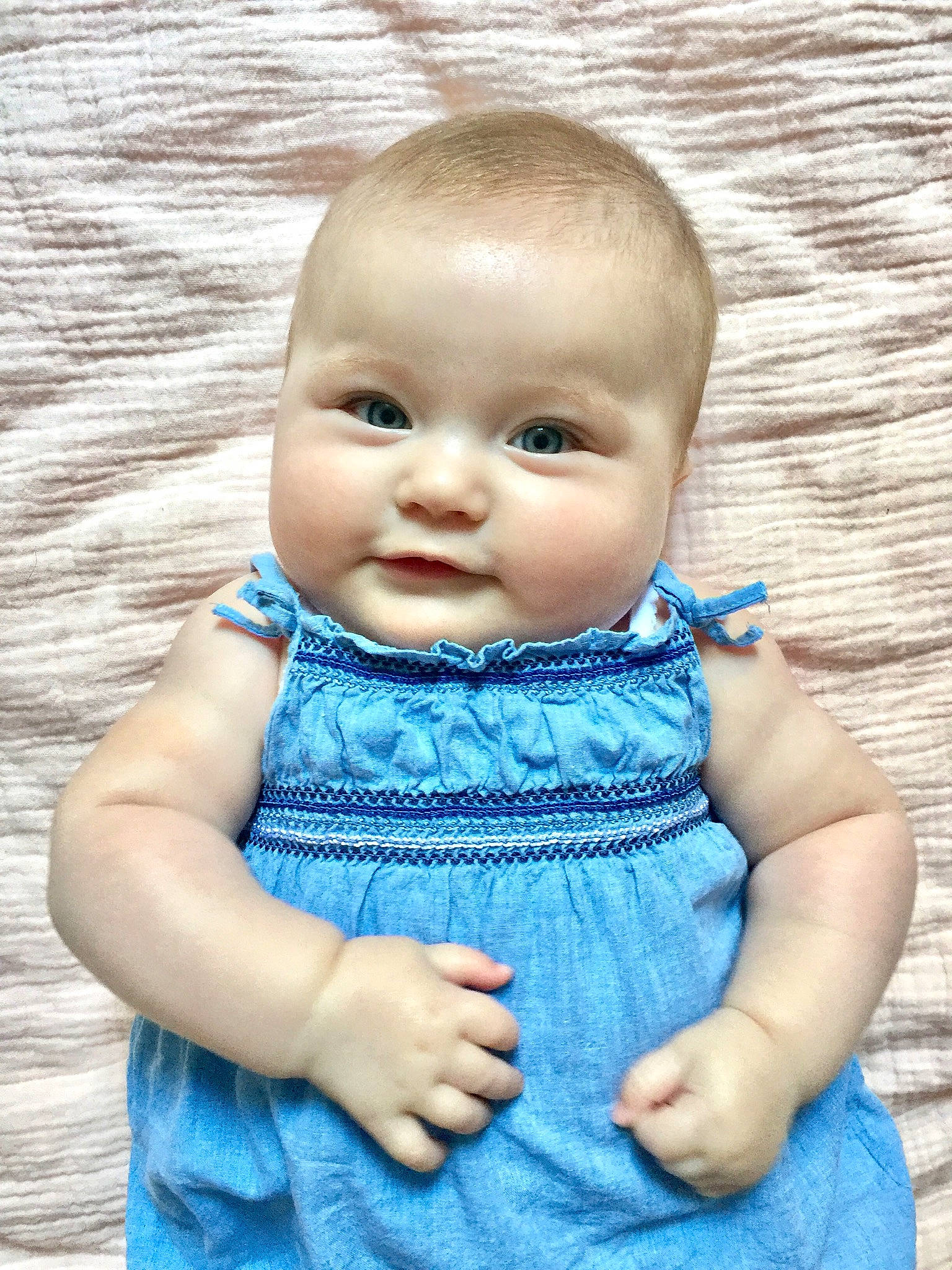 Alina a rejoint le concours — aidez-le/la à gagner de superbes lots ! baby, blue, cheek, child, face, head, knitting, lip, nose, person, skin, toddler