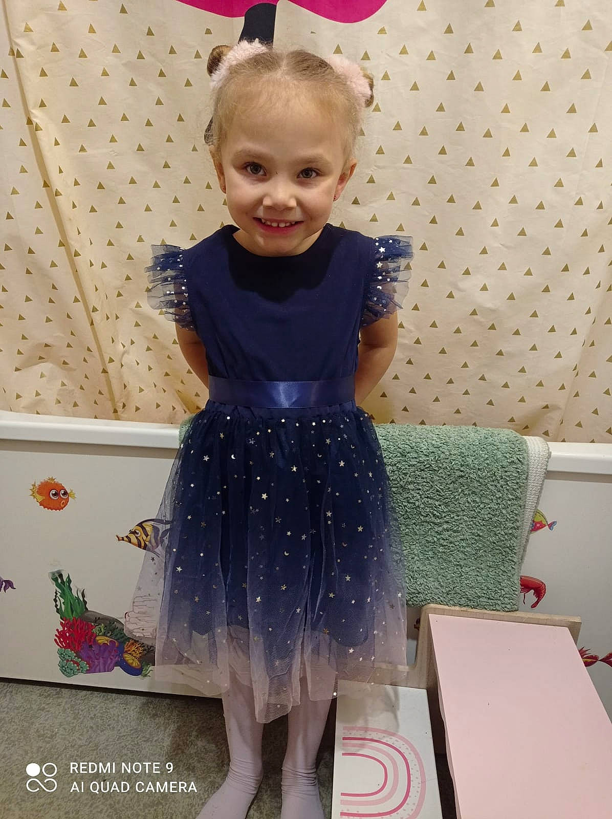 Miah participe au concours pour gagner de l'argent avec cette photo : baby_toddler_clothing, day_dress, dress, electric_blue, fashion_accessory, fashion_design, formal_wear, happy, jewellery, joy, magenta, one_piece_garment, pattern, person, pink, purple, sleeve, smile, standing, t_shirt