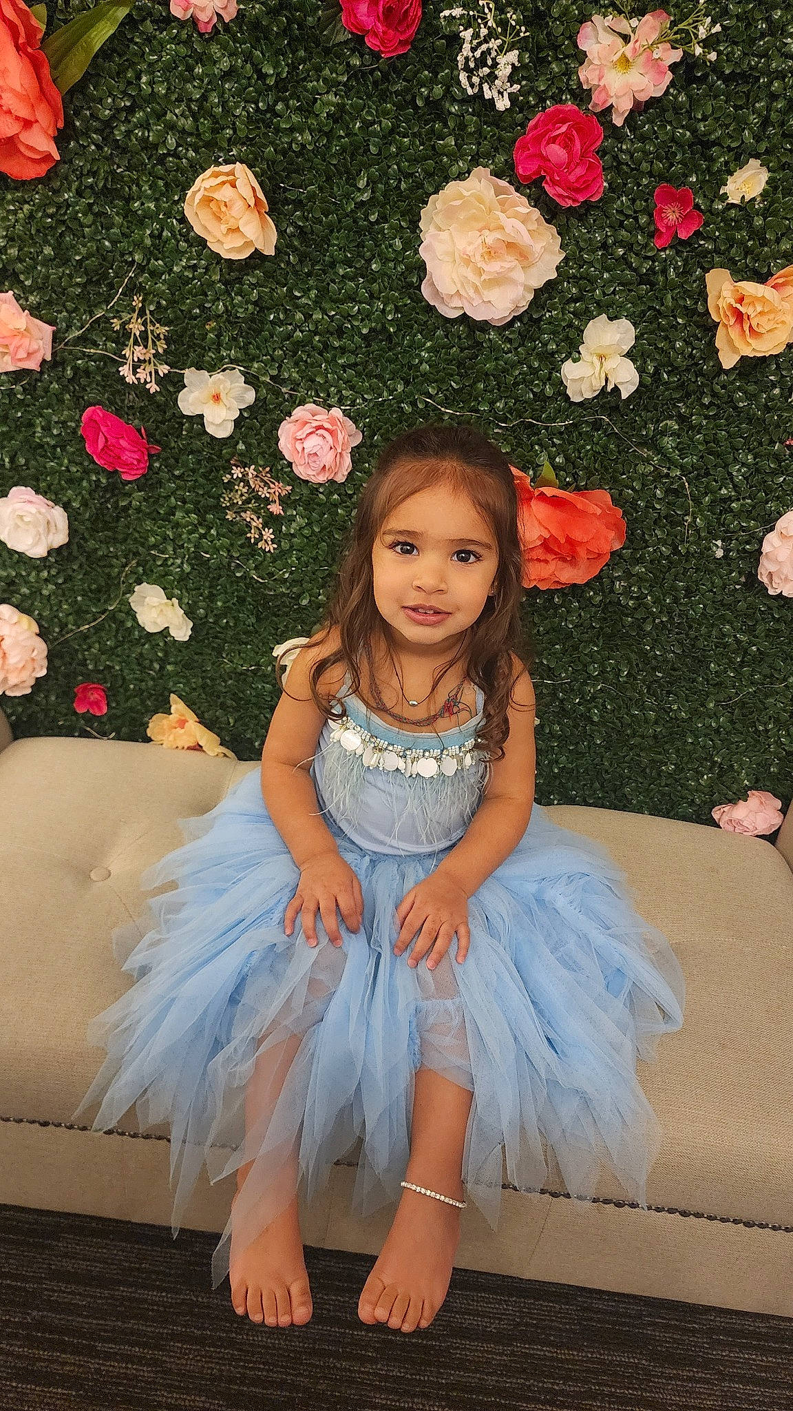 Sia is registered to the contest to win money with this photo: dress, facial_expression, flash_photography, flower, flower_arranging, hairstyle, happy, joy, person, petal, photograph, pink, plant, rose, shoulder, skin, smile, standing, summer, textile