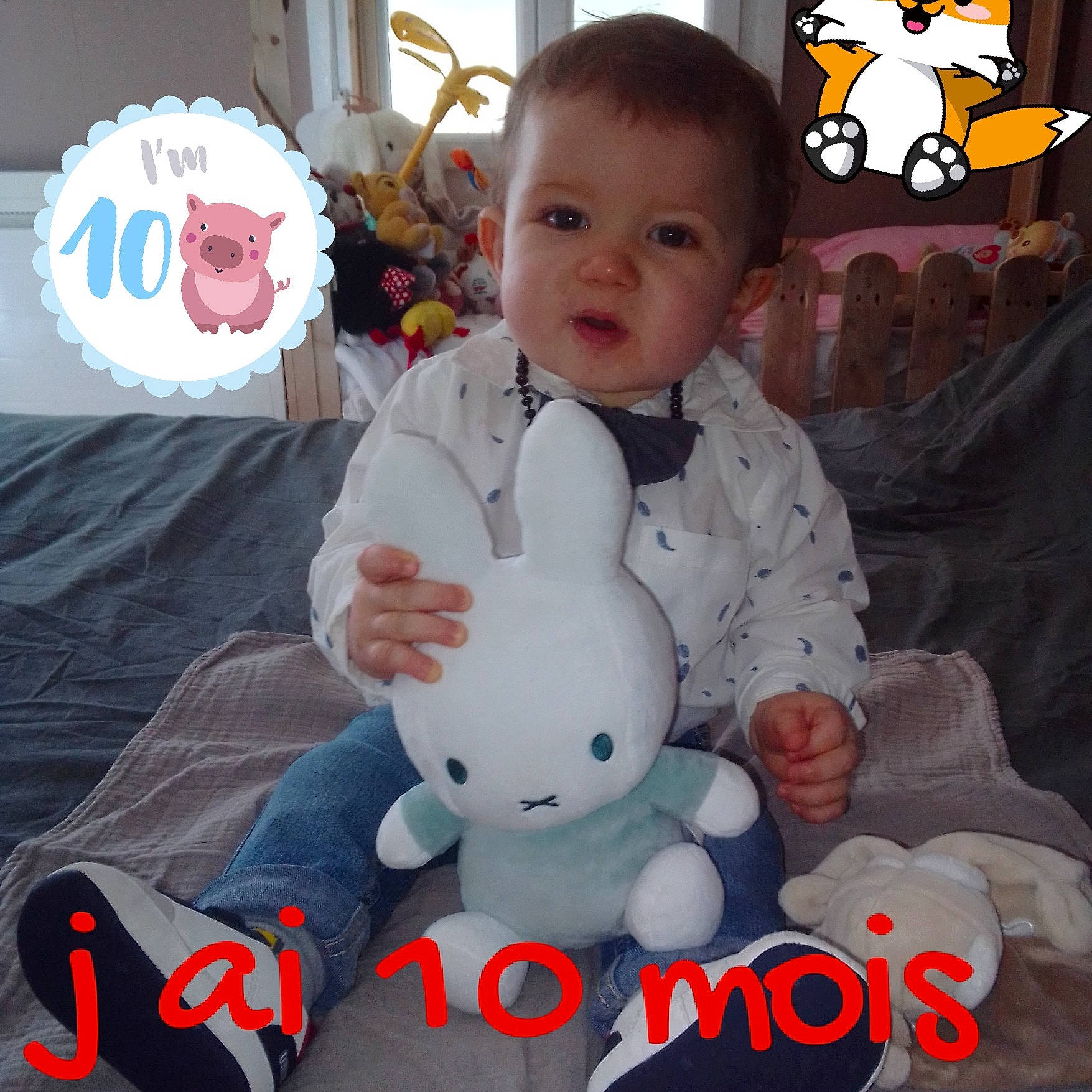 Jules a rejoint le concours — aidez-le/la à gagner de superbes lots ! baby, baby_toddler_clothing, cheek, comfort, eye, facial_expression, finger, fun, happy, head, organ, person, product, skin, sleeve, smile, stuffed_toy, textile, toddler, toy