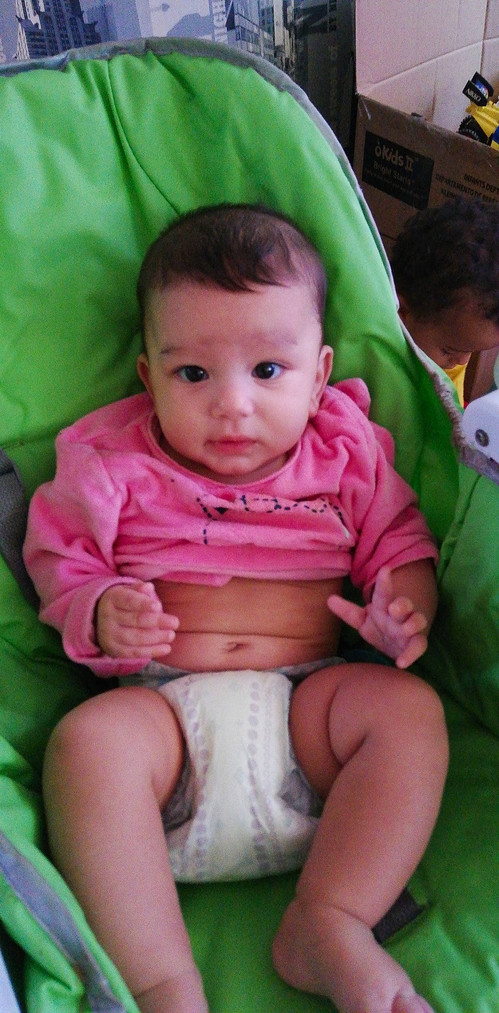 Zaïna participe au concours pour gagner de l'argent avec cette photo : baby, cheek, child, eye, lip, person, sitting, skin, toddler