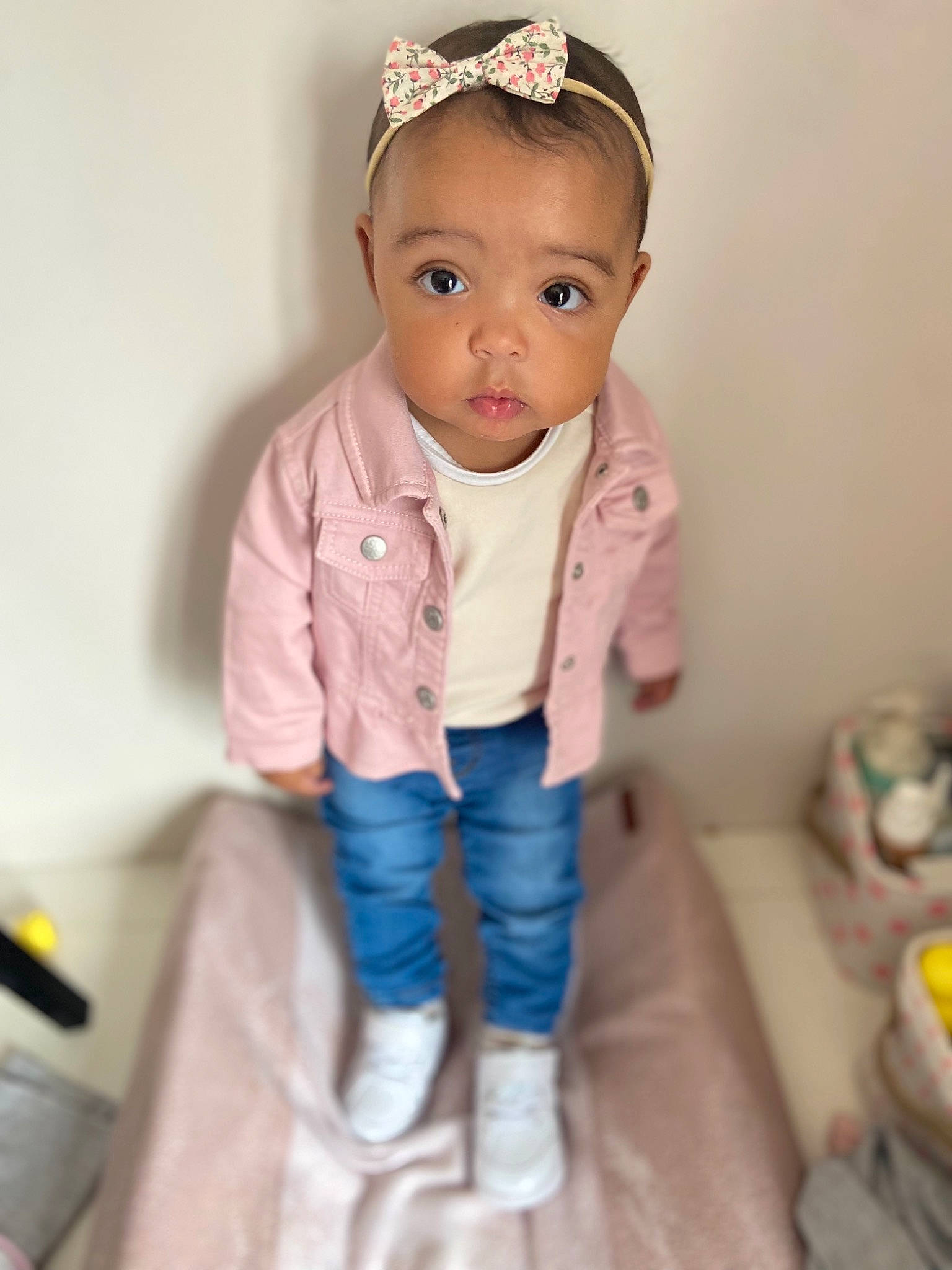 Khloe a rejoint le concours — aidez-le/la à gagner de superbes lots ! baby, baby_toddler_clothing, cap, cheek, doll, eye, eyebrow, eyelash, face, head, headgear, human_body, iris, lip, nose, person, pink, skin, sleeve, toddler