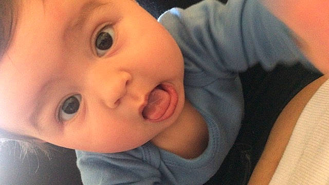 Gabriel a rejoint le concours — aidez-le/la à gagner de superbes lots ! baby, cheek, child, chin, close_up, ear, eye, eyebrow, eyelash, face, facial_expression, forehead, head, lip, mouth, nose, person, photography, skin, smile