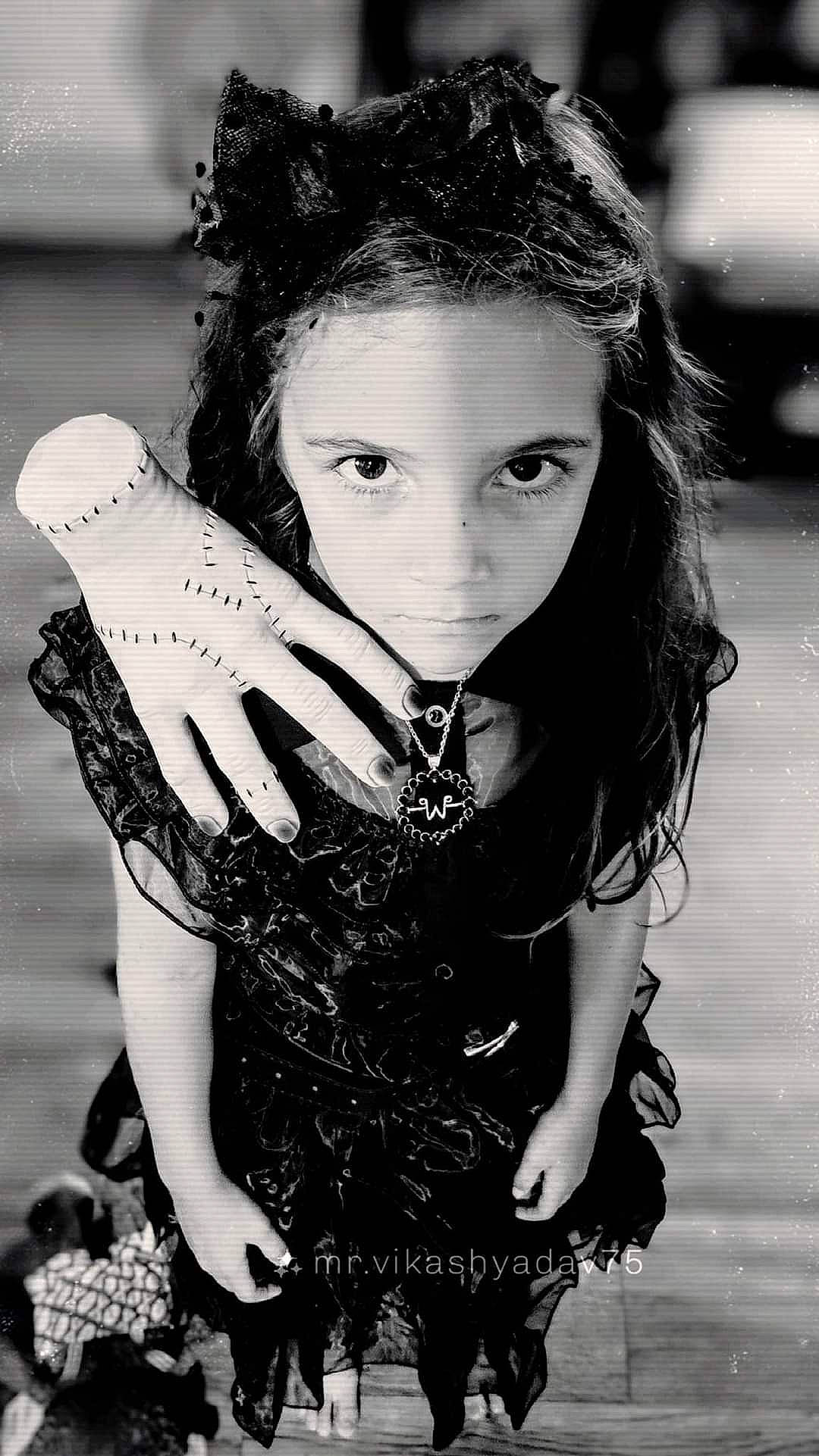 Daphne is registered to the contest to win money with this photo: black, black_and_white, black_hair, cool, eyelash, fashion_design, finger, flash_photography, gesture, hair, hairstyle, hand, happy, human, lip, monochrome, monochrome_photography, person, photograph, shoulder