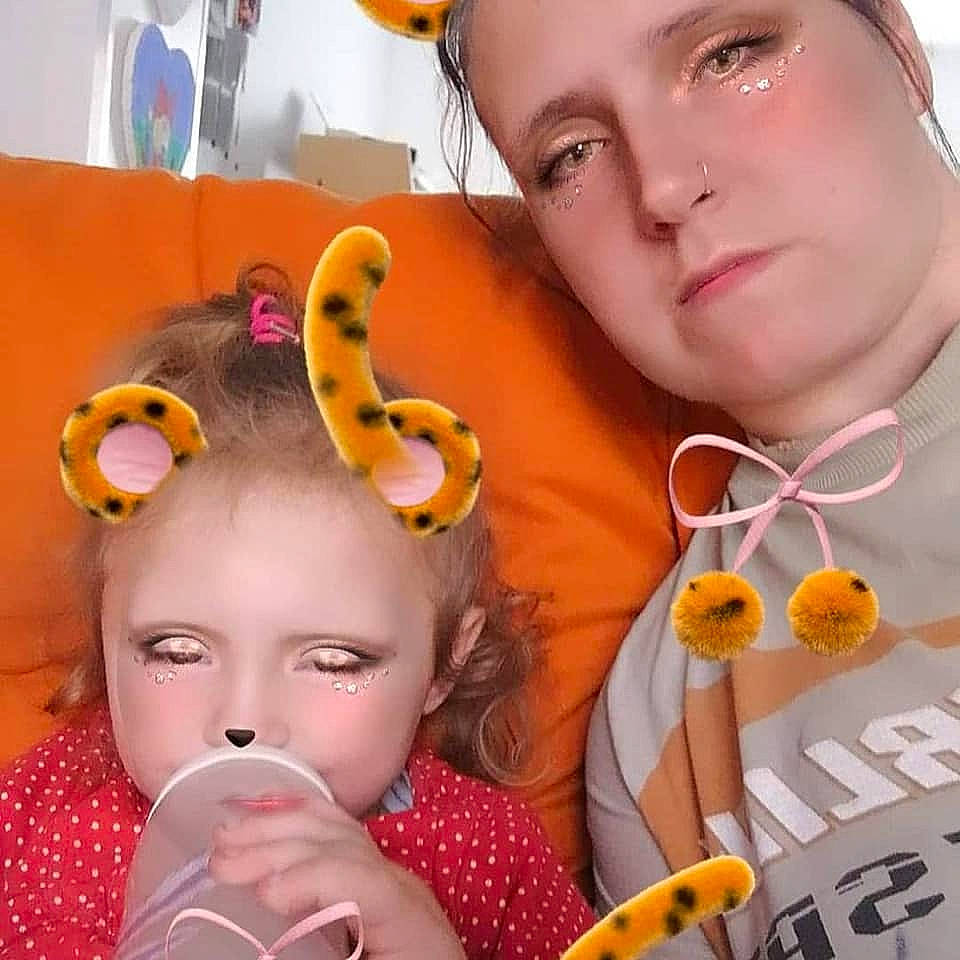 Annabelle participe au concours pour gagner de l'argent avec cette photo : child, ear, head, neck, nose, person