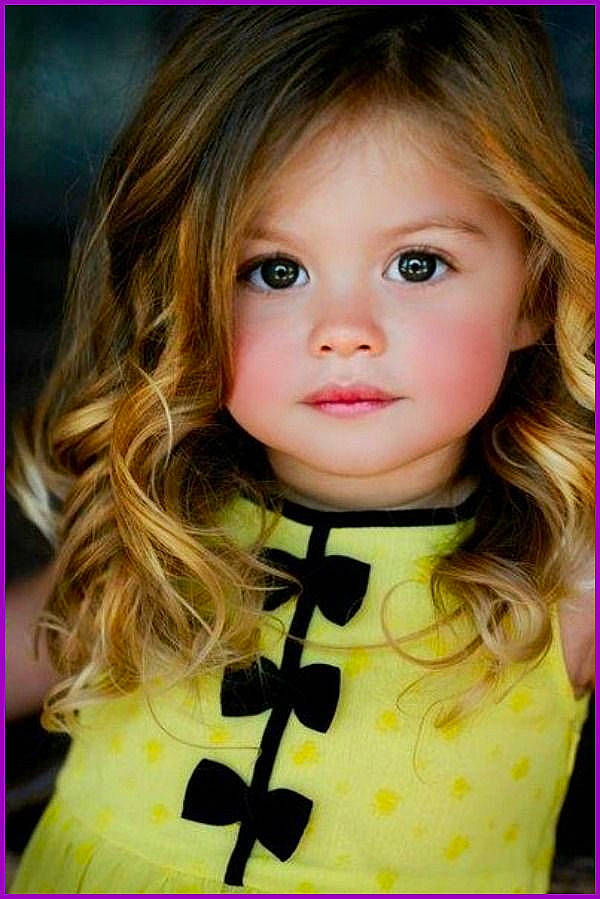 Lola a rejoint le concours — aidez-le/la à gagner de superbes lots ! blond, brown_hair, cheek, child, child_model, face, hair, hairstyle, iris, long_hair, person, portrait, smile, toddler