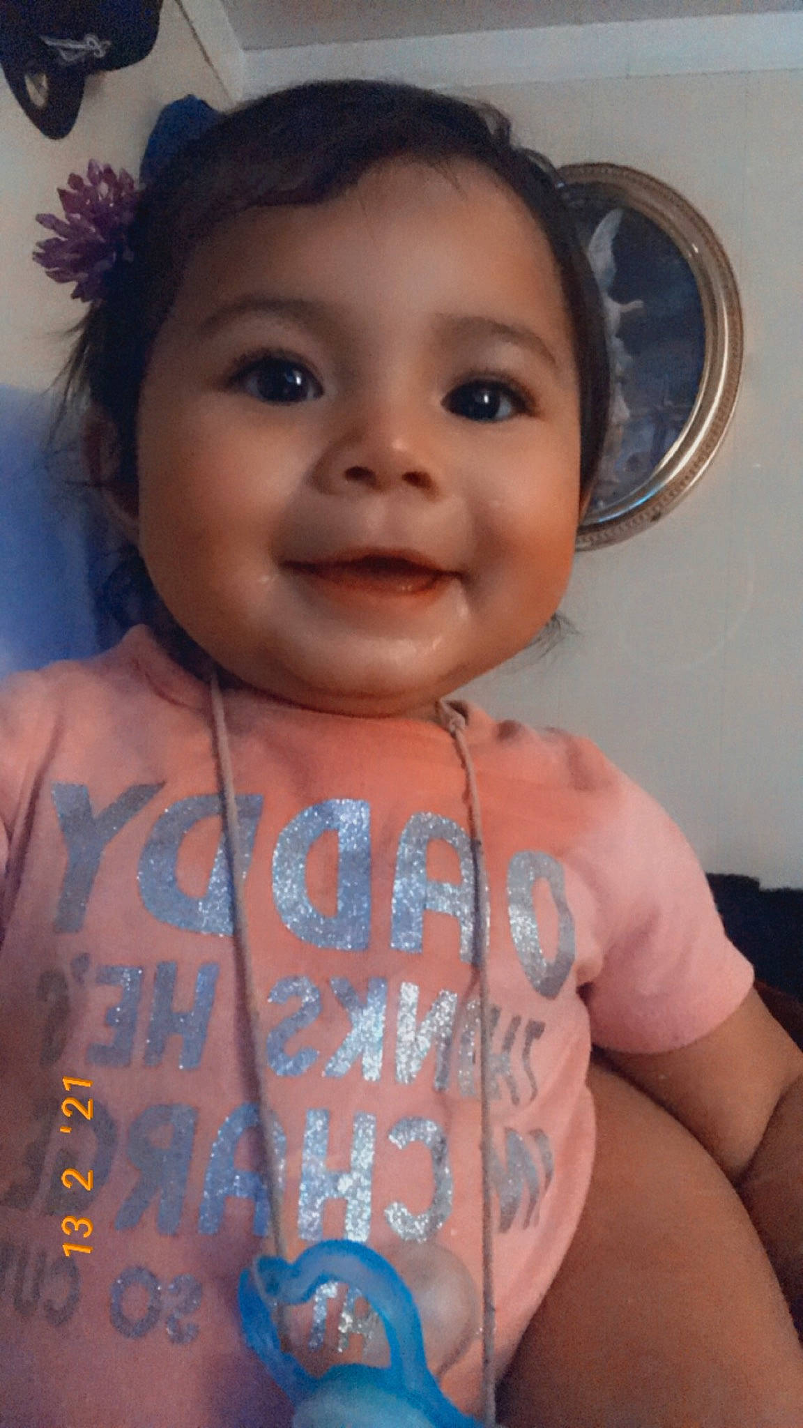 Carla is registered to the contest to win money with this photo: arm, blue, cheek, eye, eyebrow, eyelash, face, forehead, hair, happy, head, human_body, iris, joy, lip, mouth, muscle, neck, nose, person