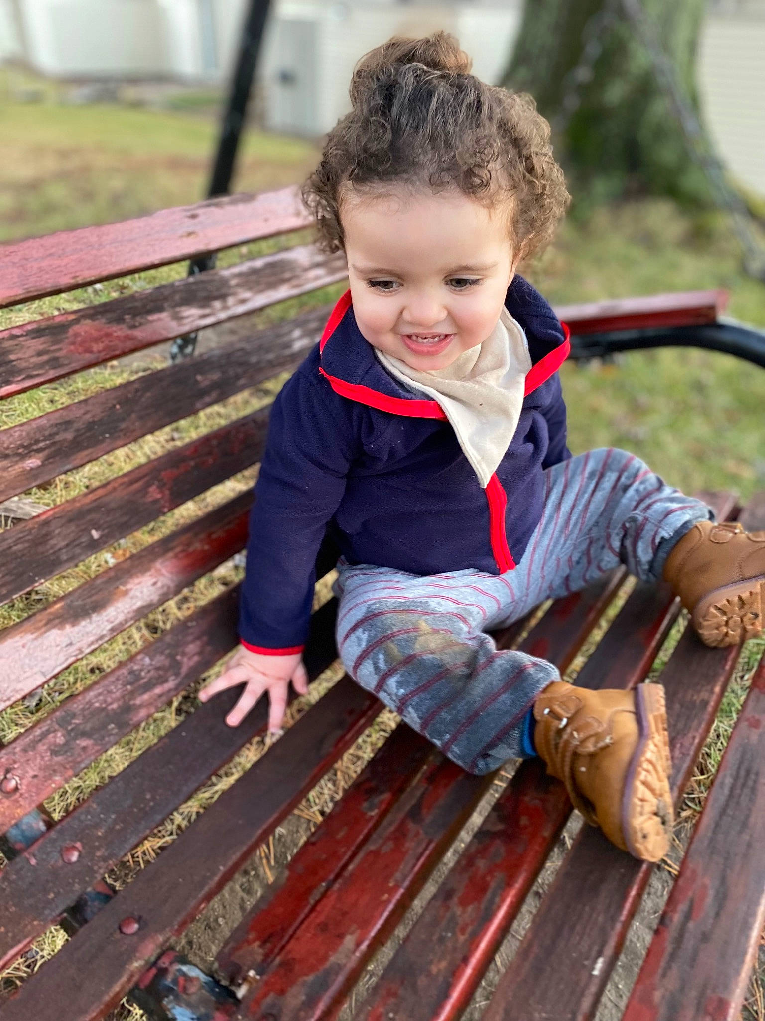 Odin is registered to the contest to win money with this photo: baby_toddler_clothing, child, city, fun, grass, happy, joy, leaf, leisure, people_in_nature, person, play, portrait_photography, recreation, sitting, skin, smile, summer, toddler, tree