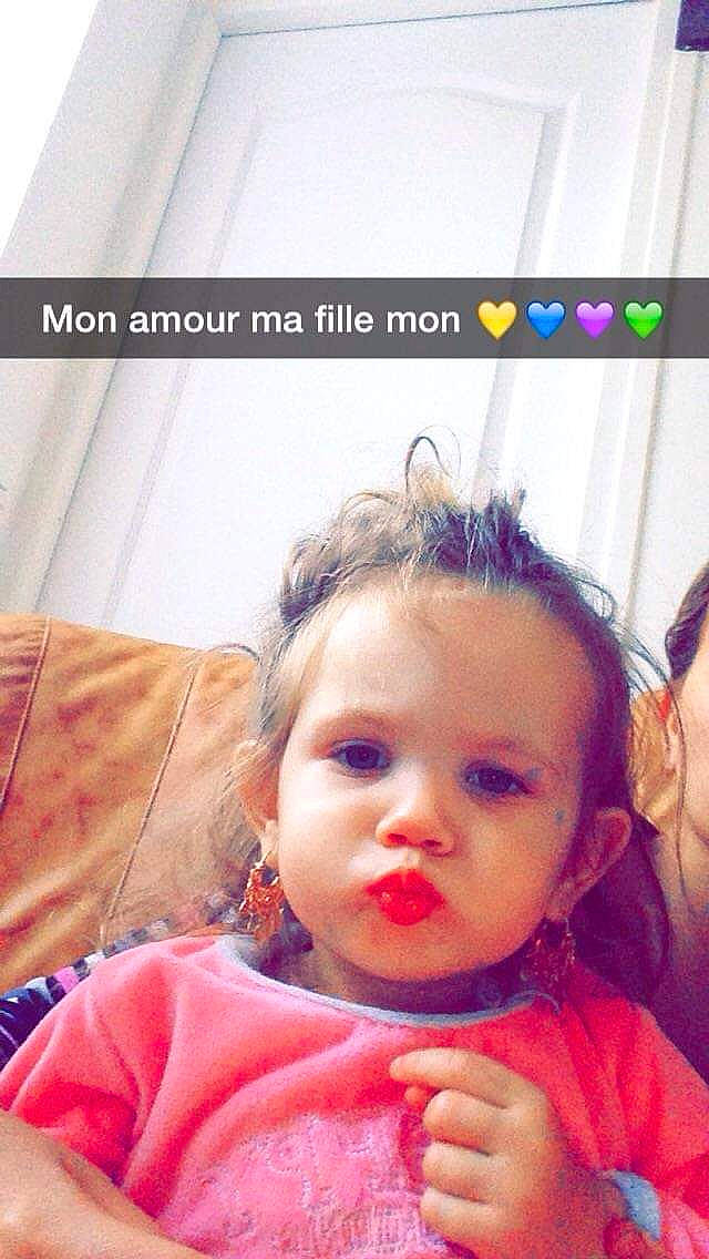 Ilyana participe au concours pour gagner de l'argent avec cette photo : baby, cheek, child, face, happy, head, nose, person, photo_caption, photography, selfie, skin, smile, toddler