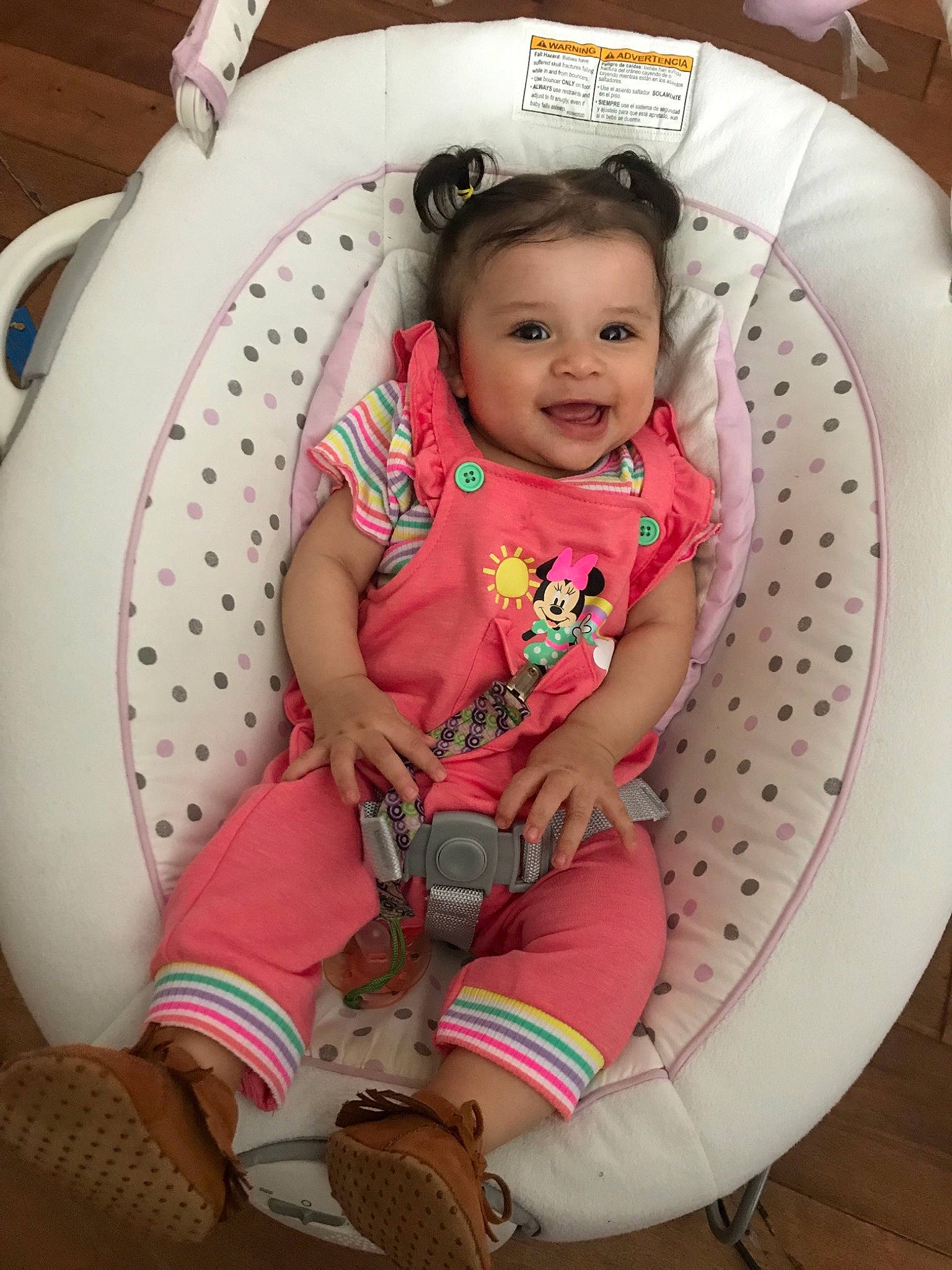 Jacqueline is registered to the contest to win money with this photo: baby, baby_in_car_seat, baby_products, car_seat, child, joy, person, pink, product, skin, toddler