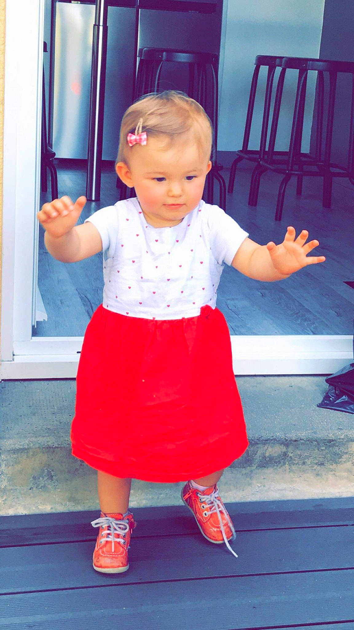 Adélyna a rejoint le concours — aidez-le/la à gagner de superbes lots ! baby, baby_toddler_clothing, child, child_model, clothing, dress, footwear, pattern, person, pink, shoe, standing, toddler